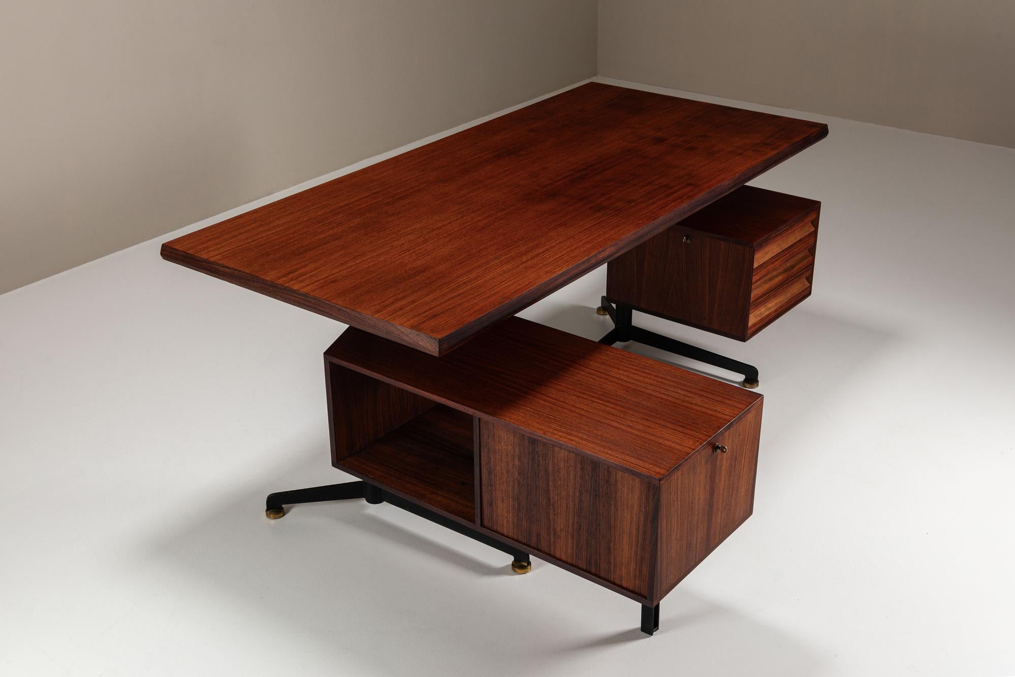 Bureau de direction 'T95' Osvaldo Borsani pour Tecno, Italie, années 1950 en vente 2