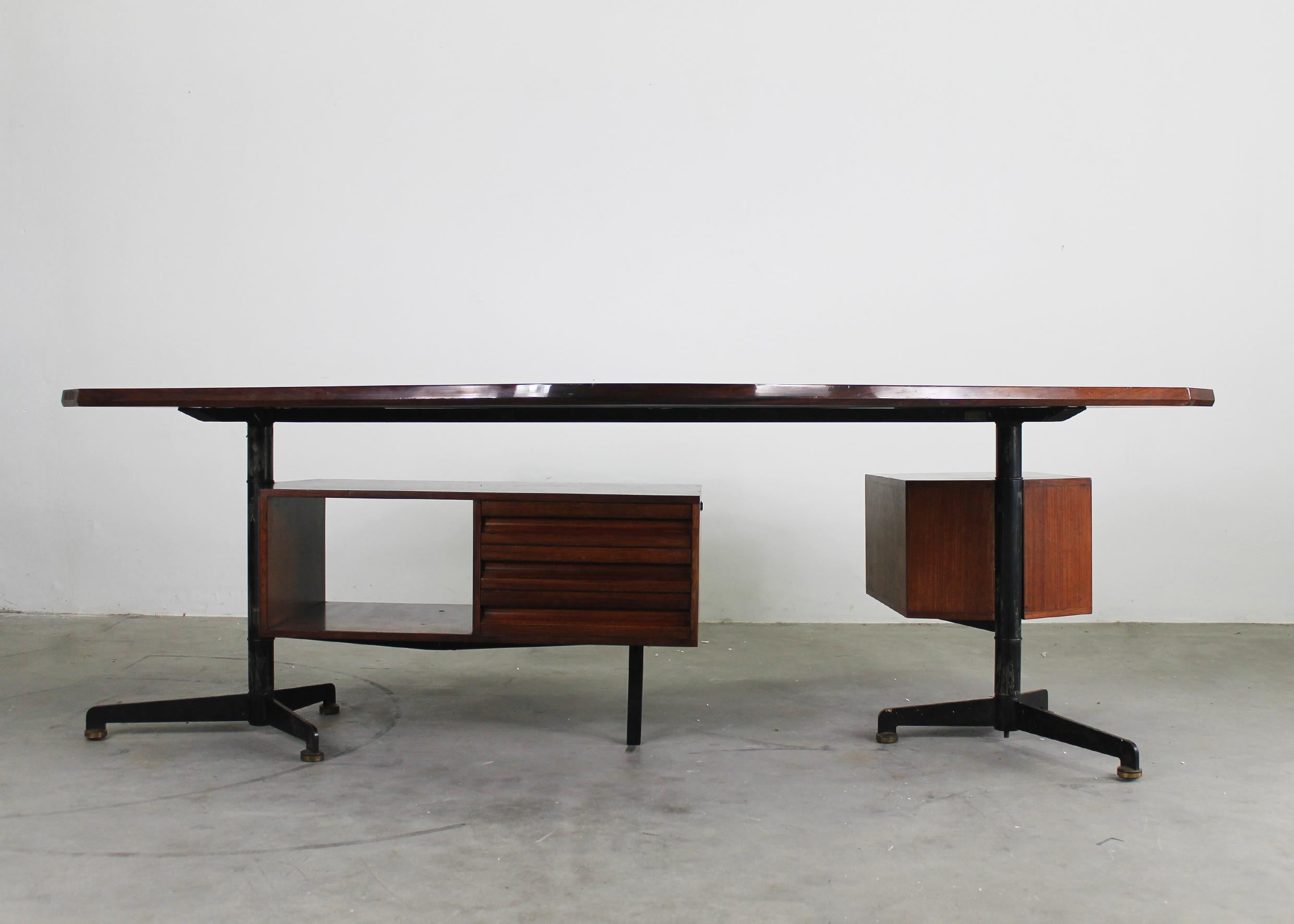 Other Osvaldo Borsani T96 Boomerang Executive Desk by Tecno 1960s