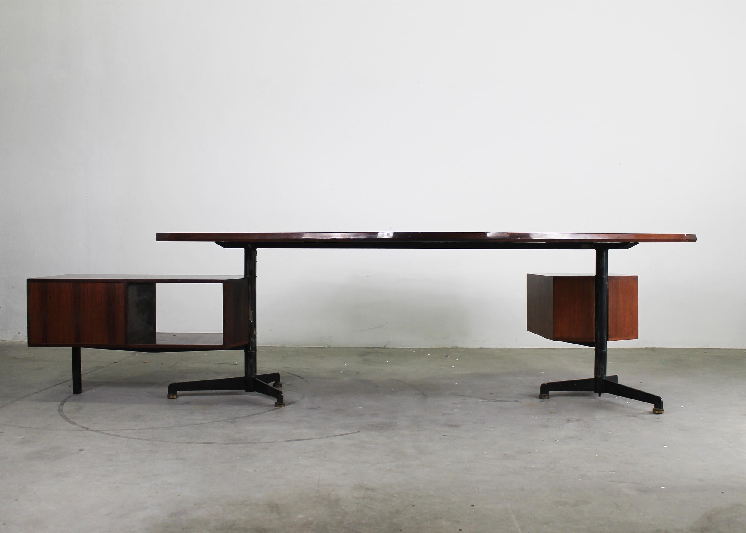 Mid-20th Century Osvaldo Borsani T96 Boomerang Executive Desk by Tecno 1960s
