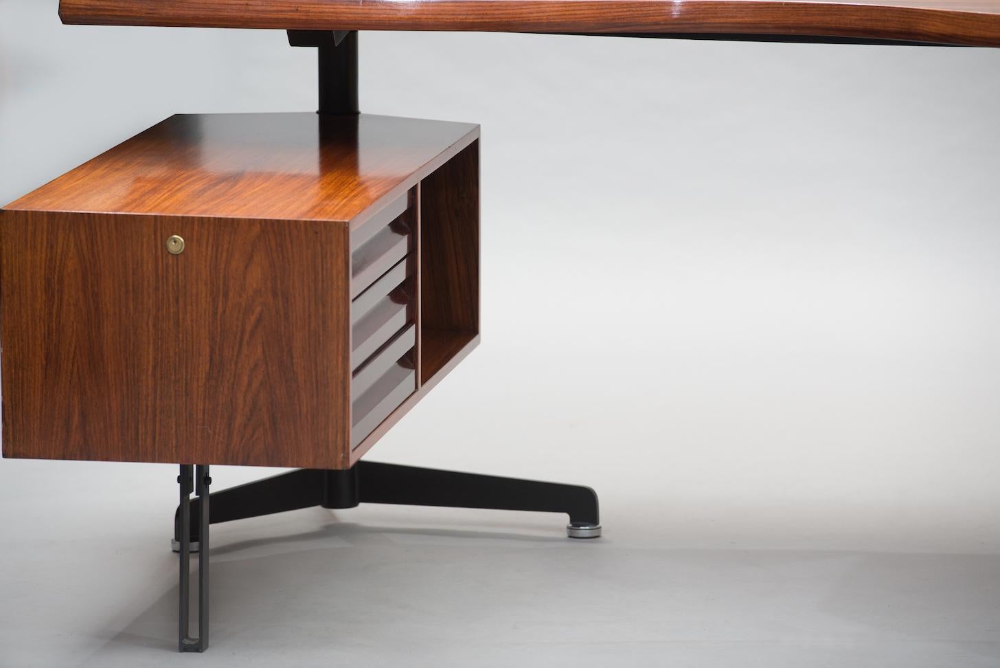Mid-Century Modern Osvaldo Borsani T96 Boomerang Rosewood Desk for Tecno