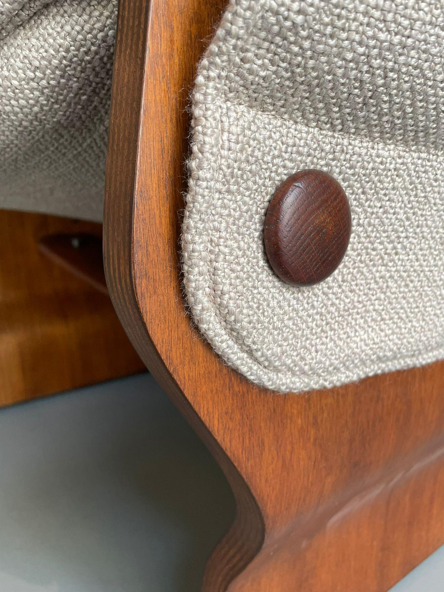 Osvaldo Borsani Tecno Pair of P110 Canada Lounge Chair Fabric Walnut Italy 1965 1