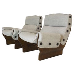Vintage Osvaldo Borsani Tecno Pair of P110 Canada Lounge Chair Fabric Walnut Italy 1965
