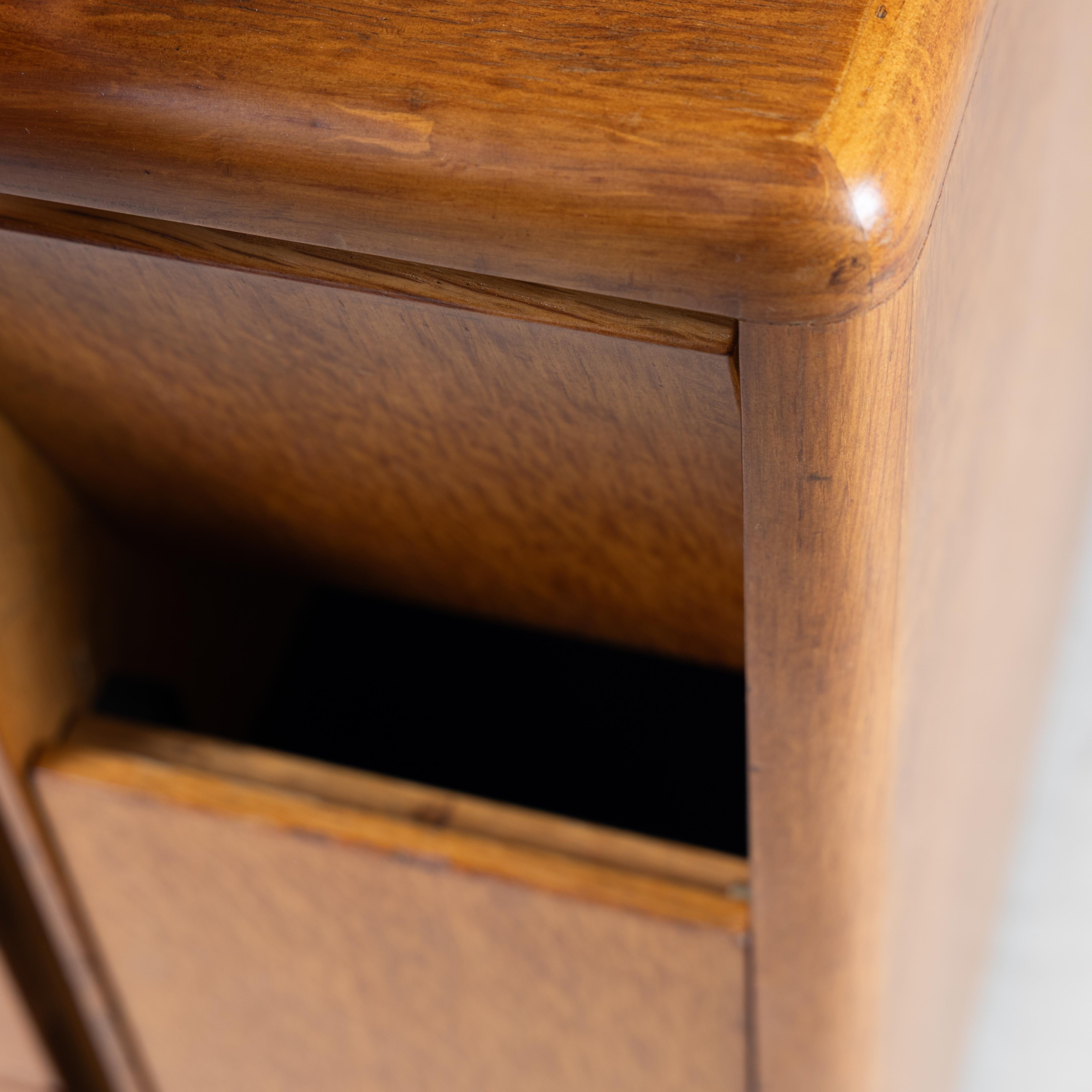 Cassettiera in legno Osvaldo Borsani Tecno, 1960 in vendita 3