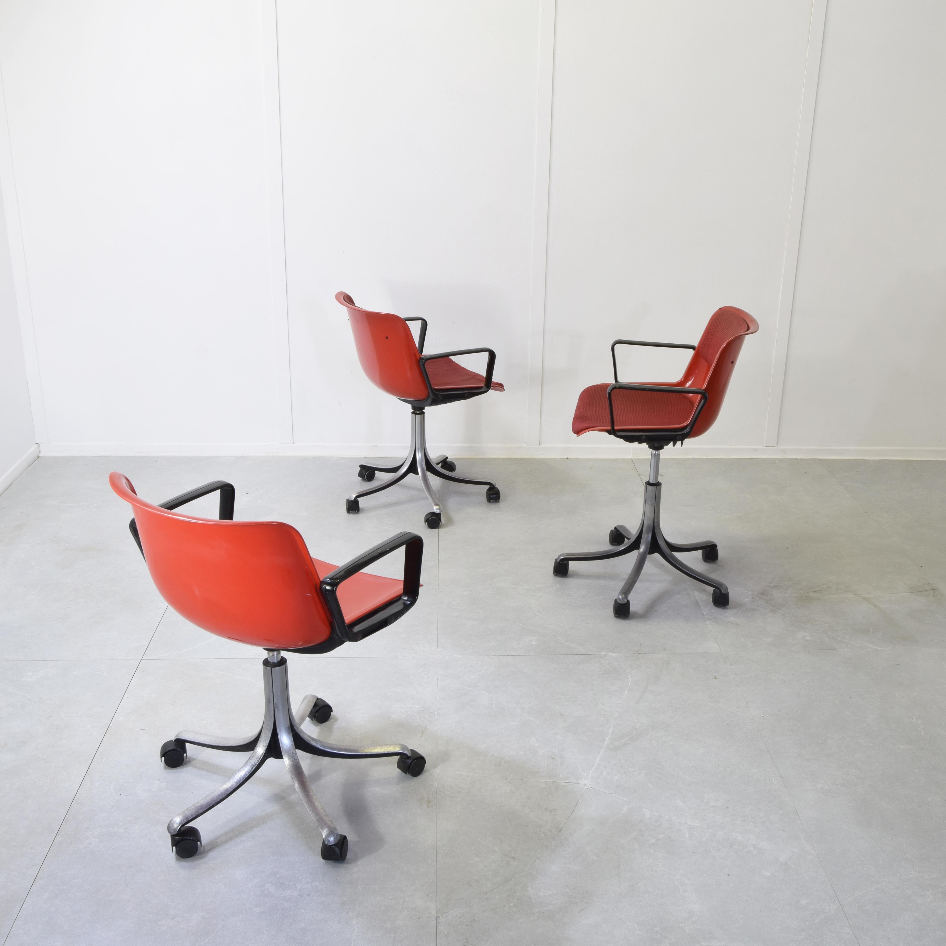 Mid-Century moderno Osvaldo Borsani tree chairs mod. Modus for Tecno 1970s. in vendita
