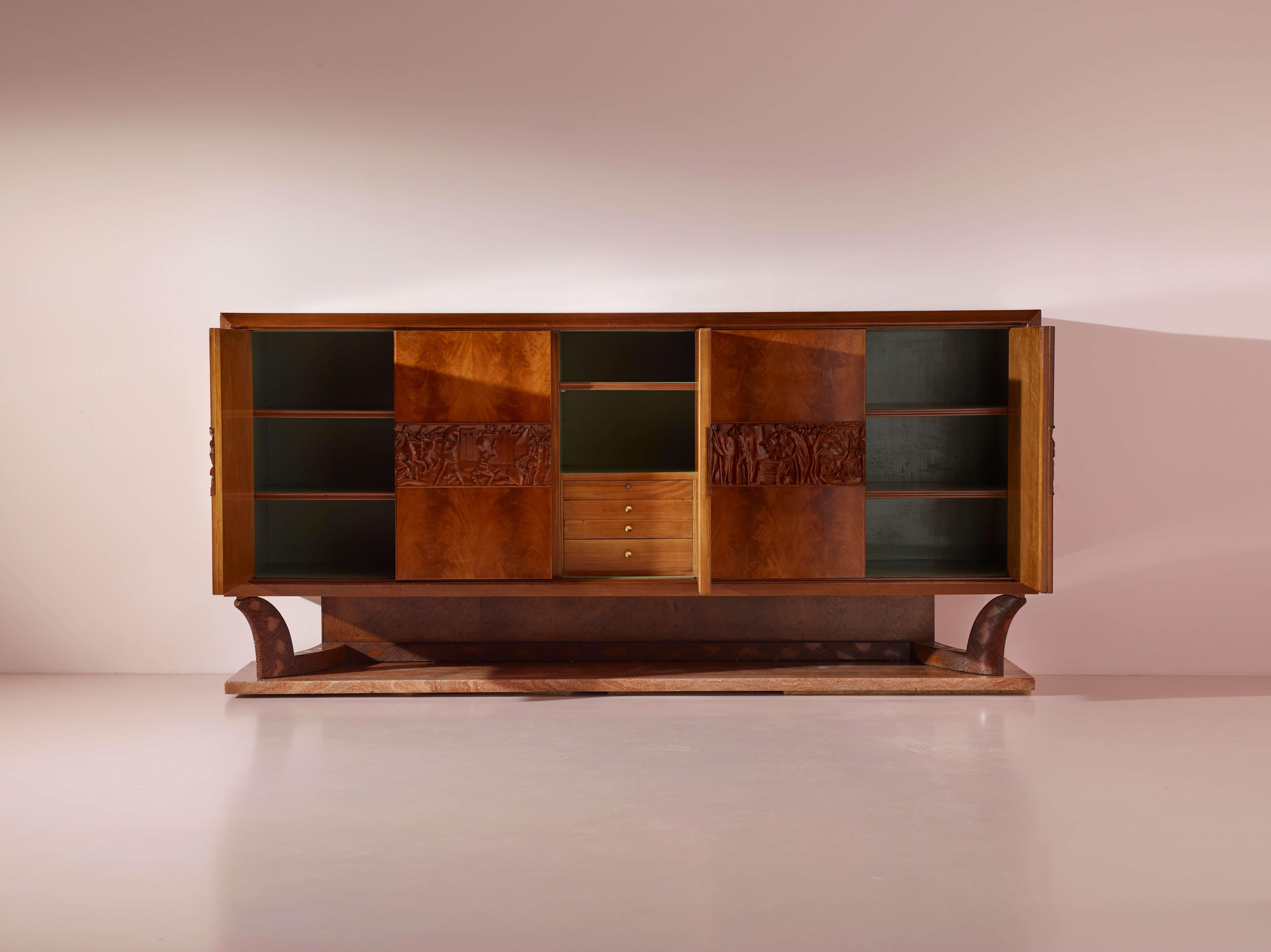 Grande credenza unica, Arredamenti attribuiti a Borsani Varedo, Italia, anni '40 1