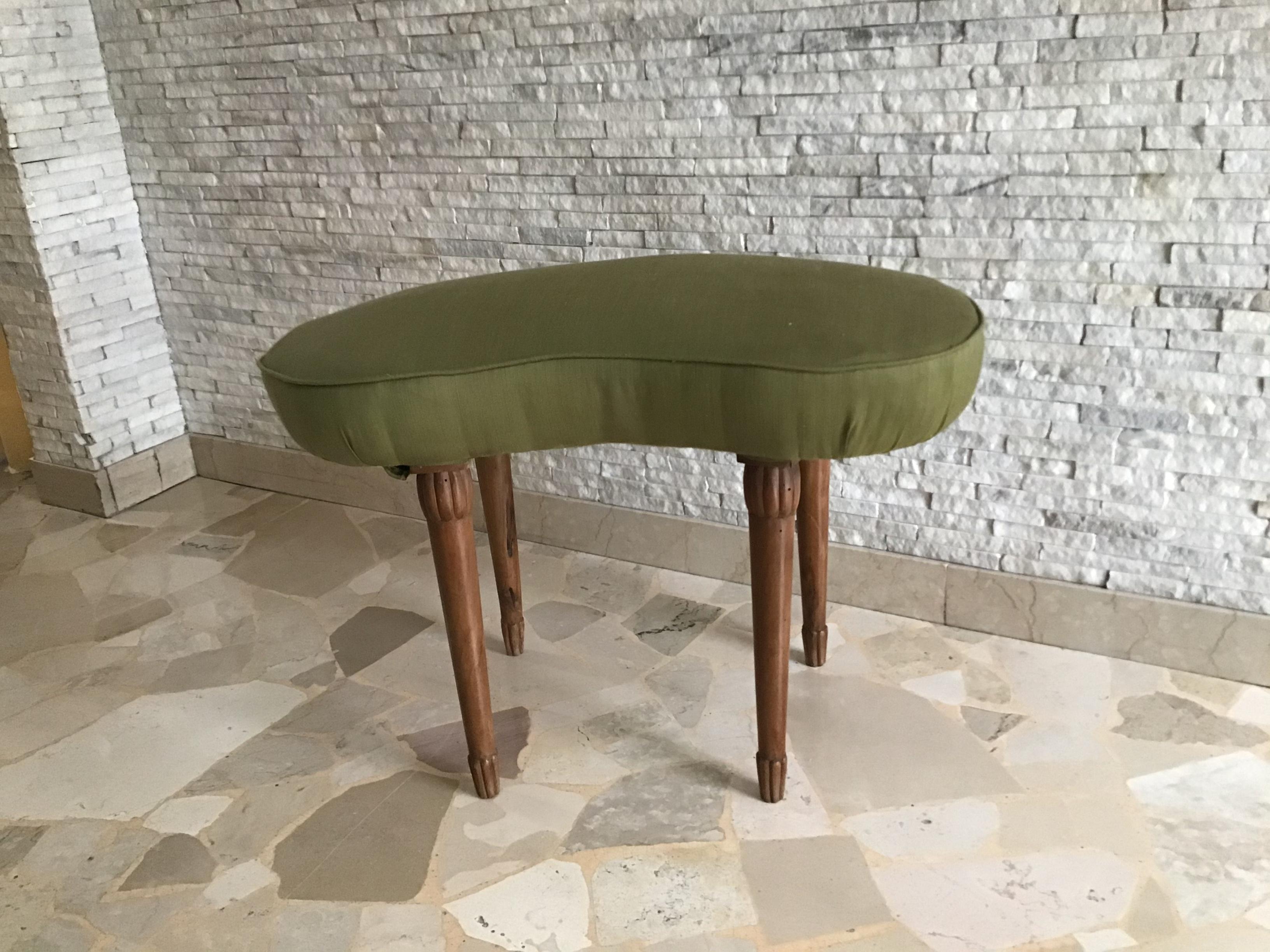 Osvaldo Borsani Upholstered Bench or Stool Wood 1940 Italy In Good Condition For Sale In Milano, IT