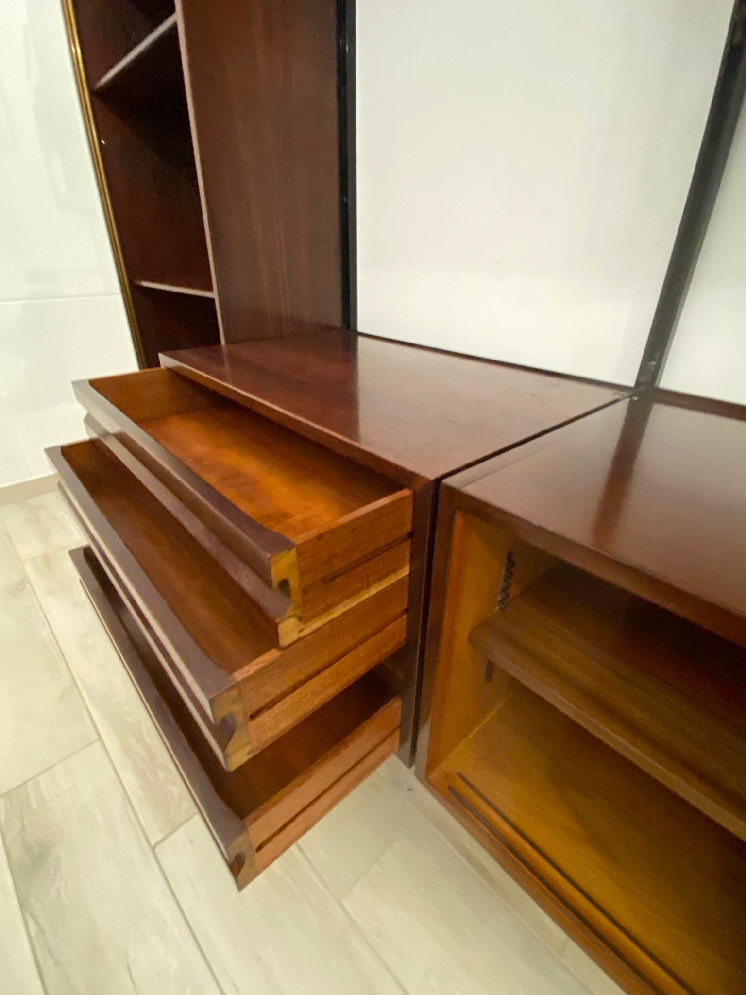 Osvaldo Borsani Wall Unit E22 in Rosewood with Arnaldo Pomodoro Sculpture 9