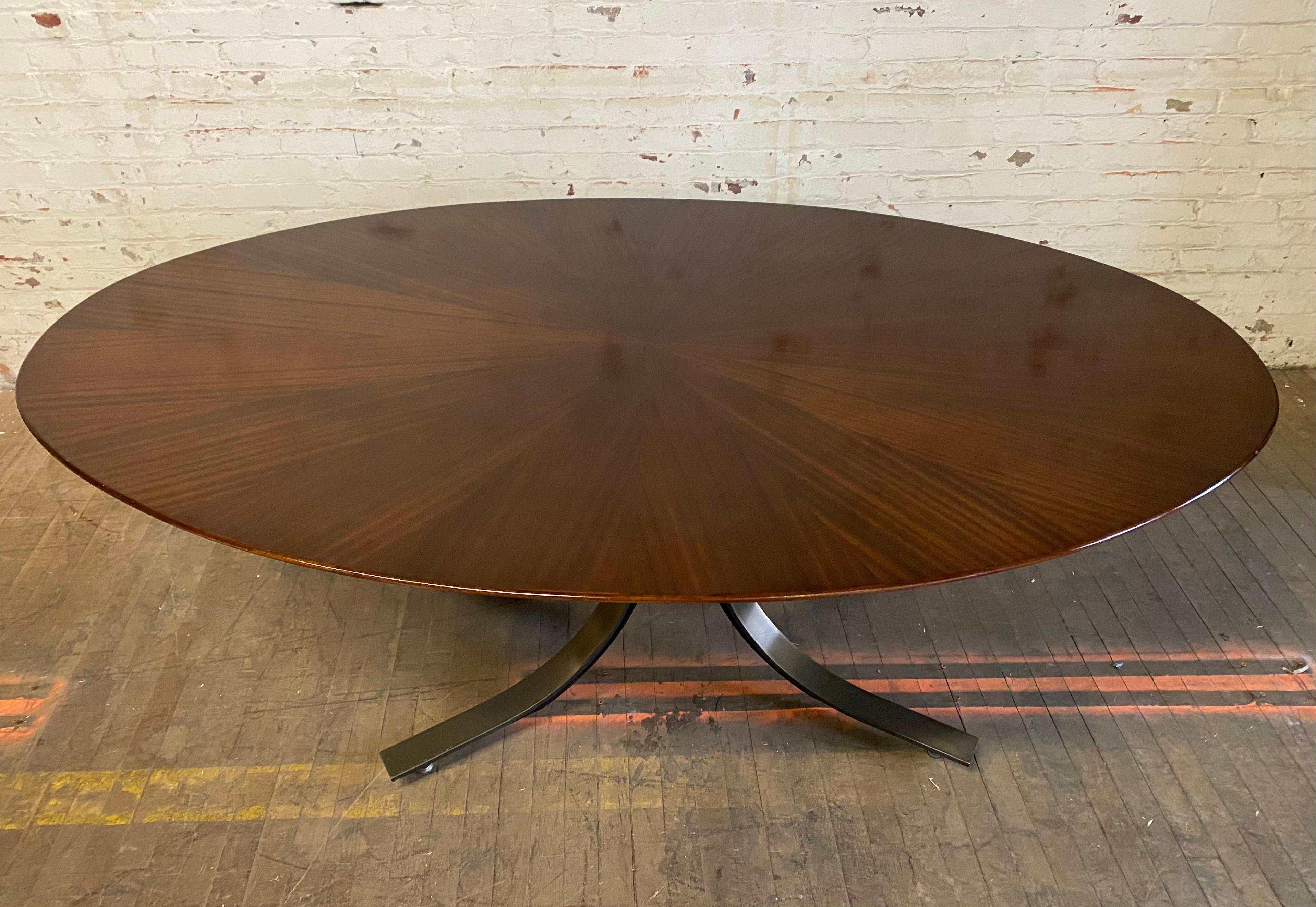 Osvaldo Borsani Walnut & Bronzed Steel Oval Dining Table, c. 1970 1