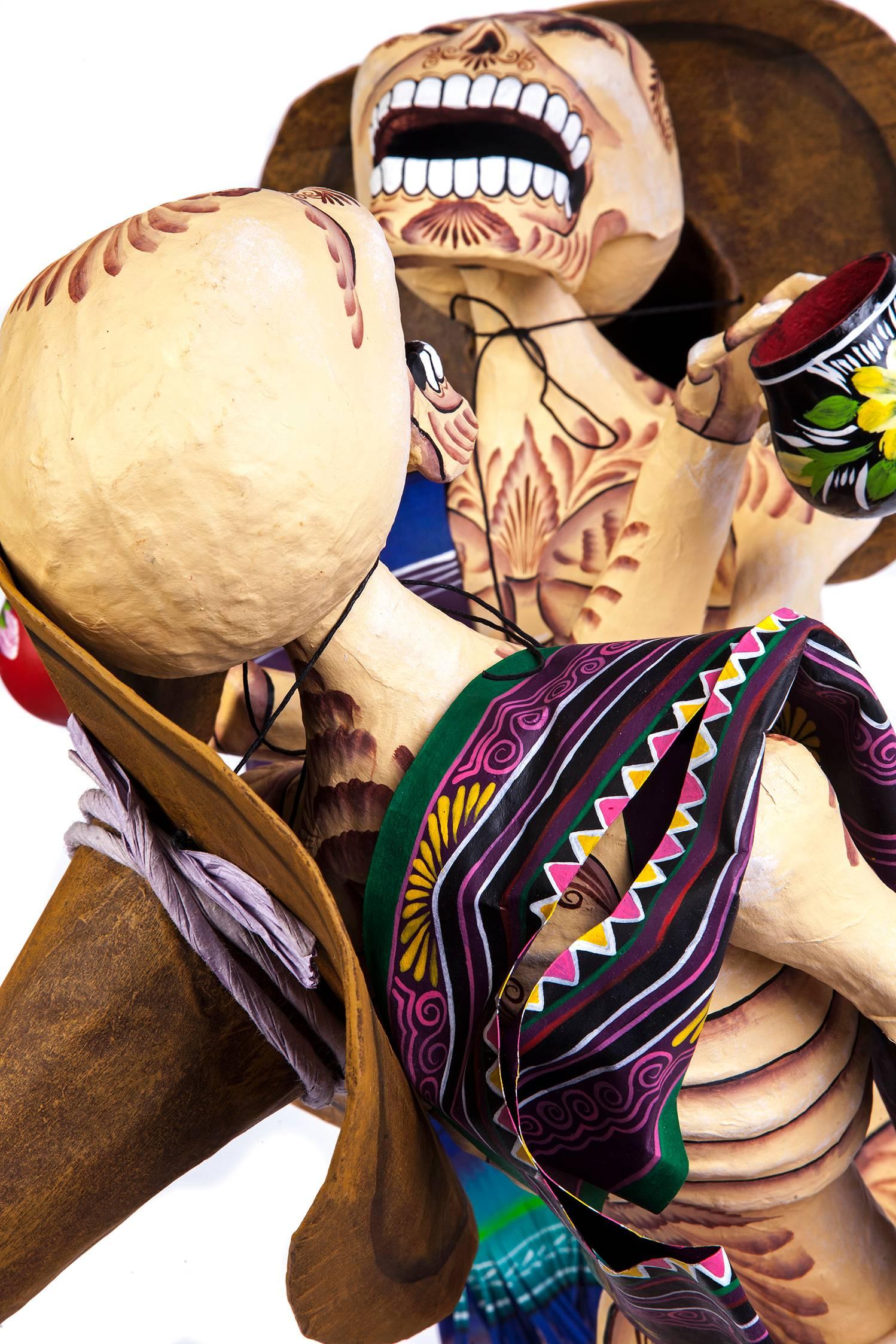 17'' Los Compadres / Mexican Folk Art Carton Sculpture 7