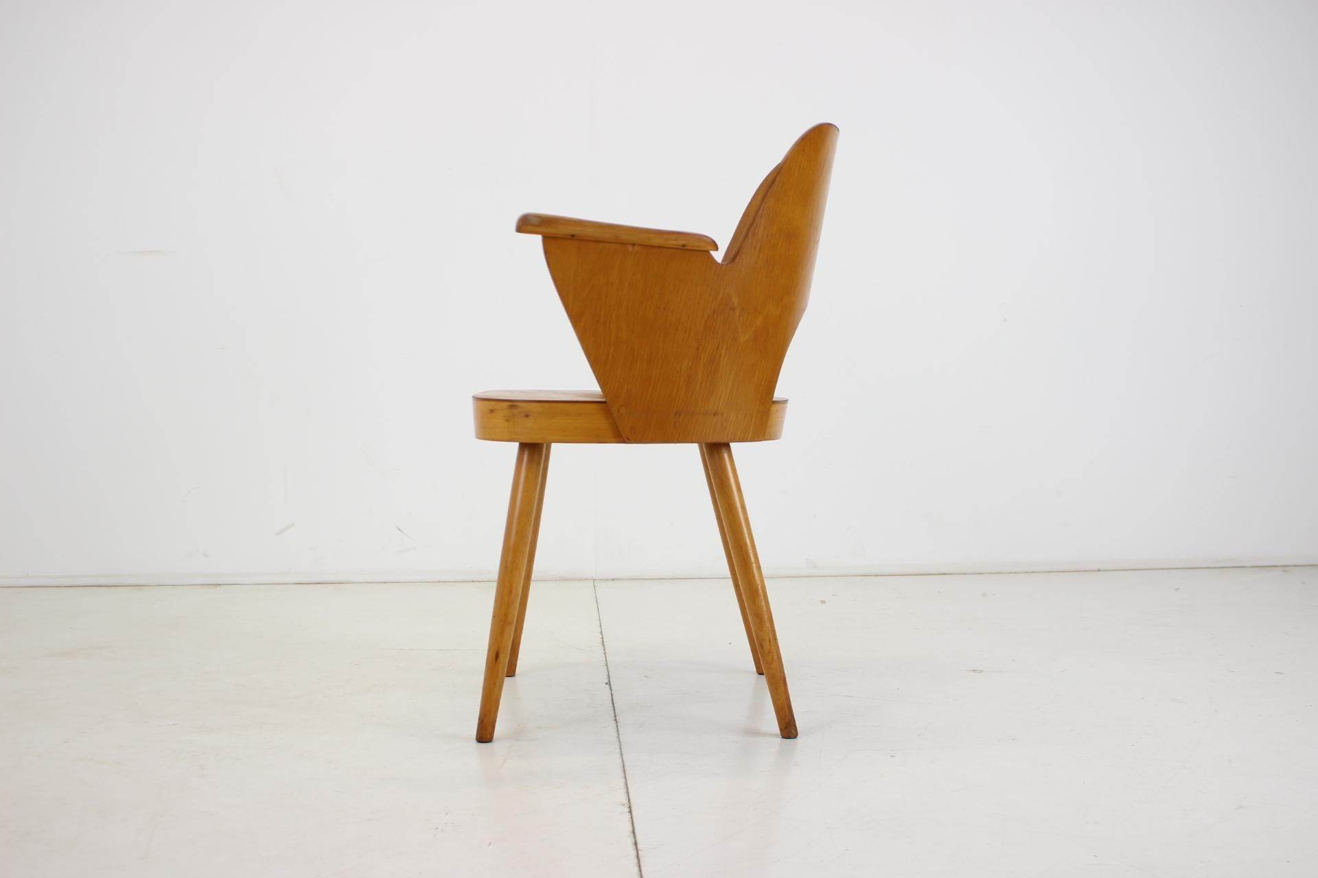 Oswald Haerdtl Beech Chair, Czechoslovakia, 1959 For Sale 4