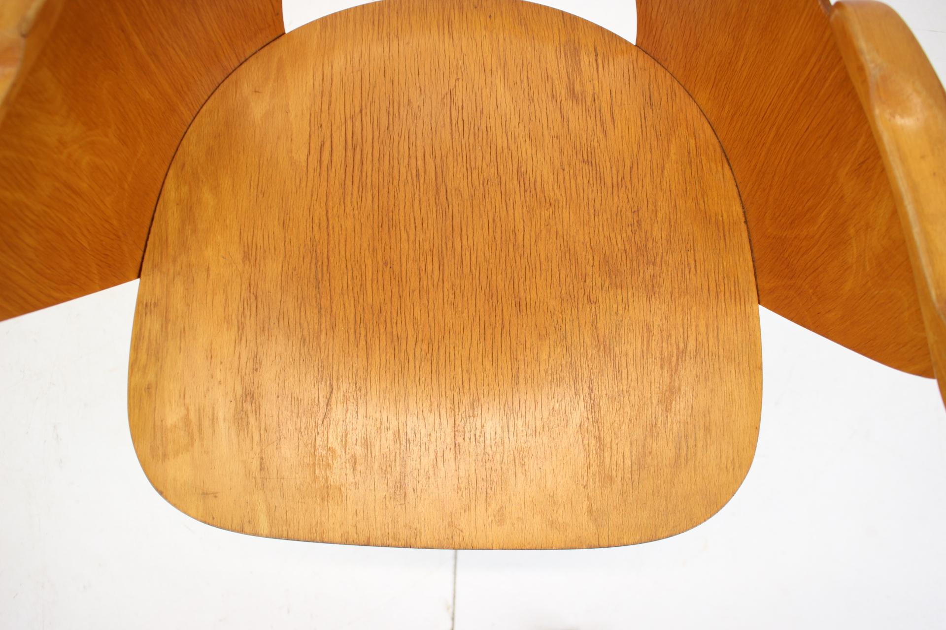 Mid-Century Modern Oswald Haerdtl Beech Chair, Czechoslovakia, 1959 For Sale