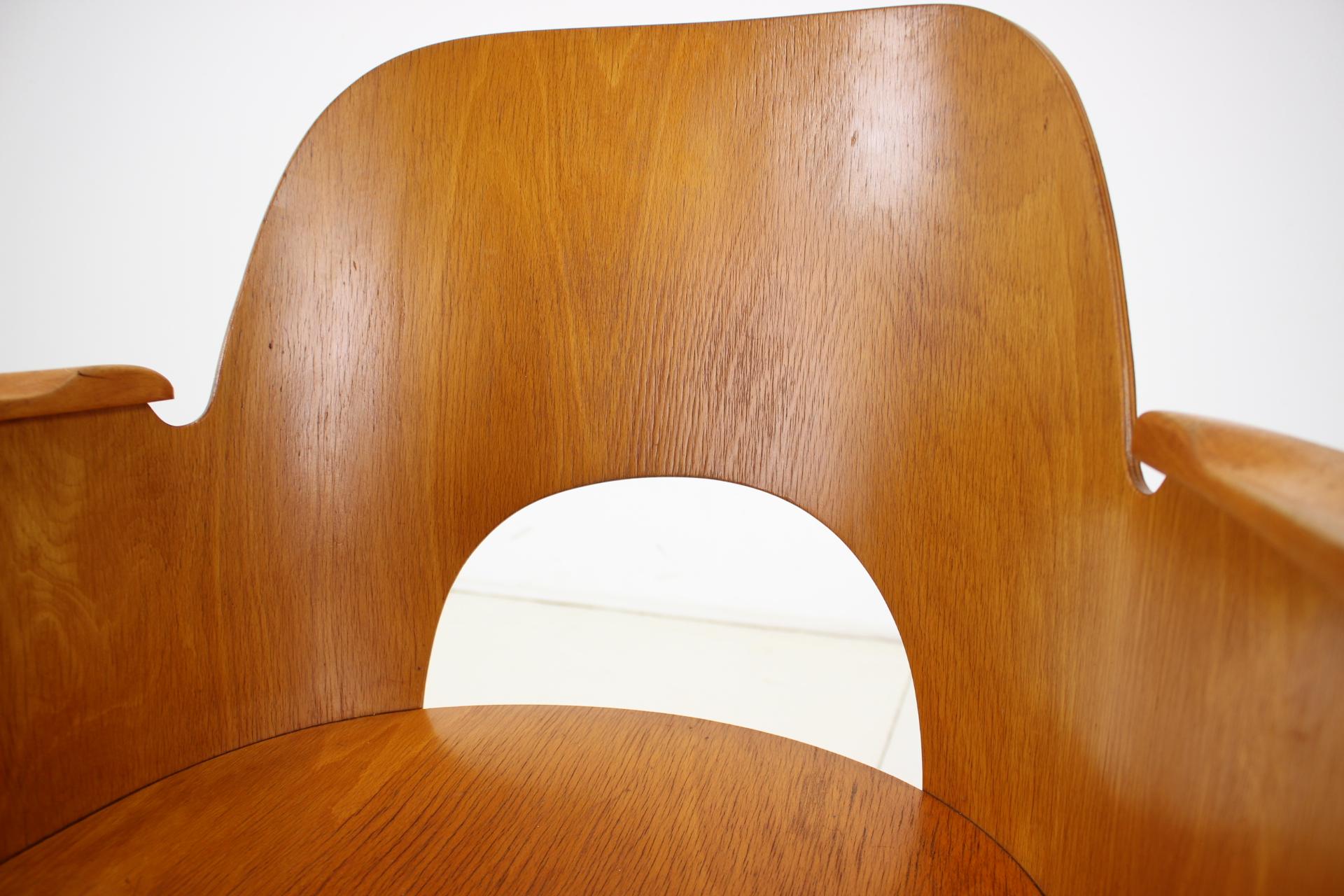 Oswald Haerdtl Beech Chair, Czechoslovakia, 1959 For Sale 1