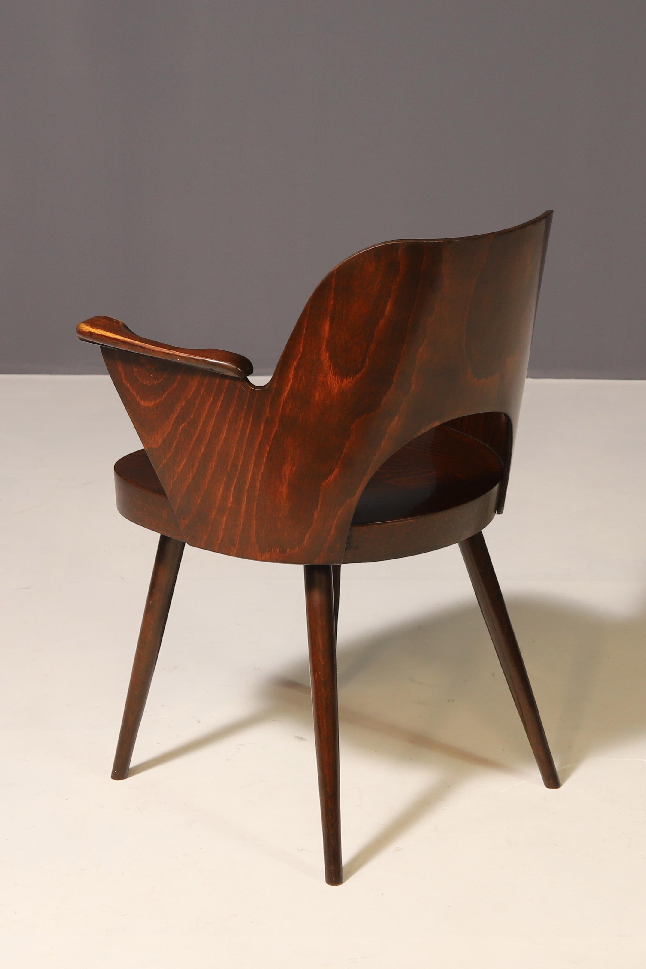 Oswald Haerdtl - Silla de diseño de TON, años 60, última pieza disponible en Excelente estado para la venta en Prague 8, CZ