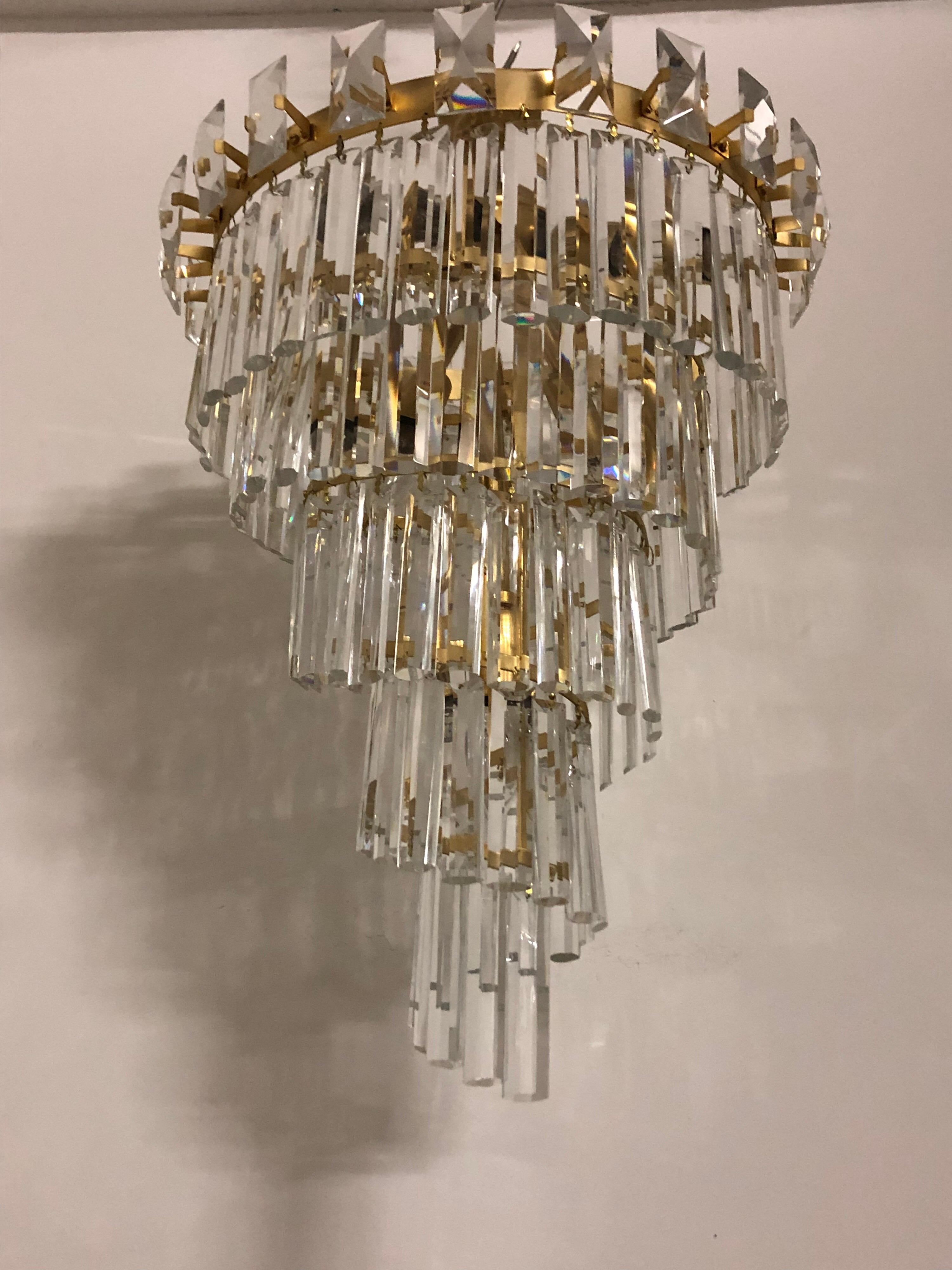 Oswald Haerdtl & Lobmeyr Crystal and Gilt Brass Chandelier, Austria, circa 1950s 3