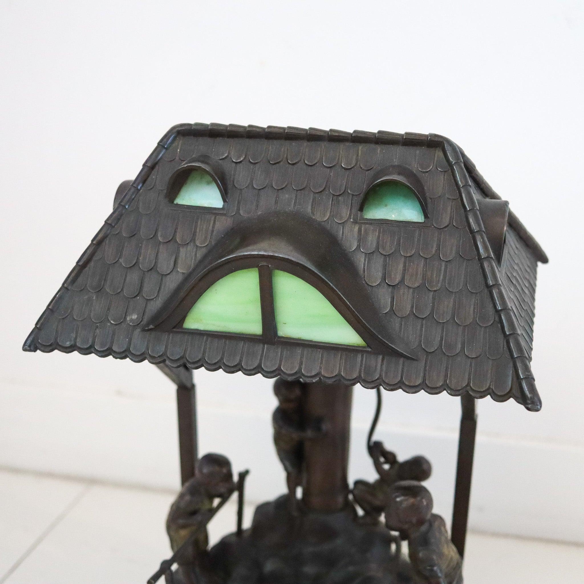 Victorien Lampe de bureau osWALD SCHIMMELPFENNIG 1890 avec des enfants dans une pompe à eau en vente