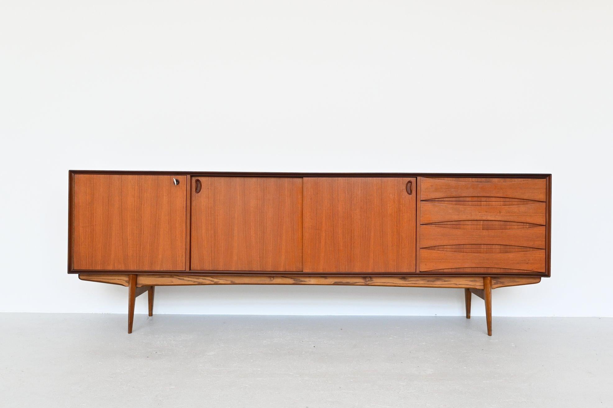 Stunning high quality sideboard designed by Oswald Vermaercke and manufactured by V-Form, Belgium, 1959. This amazing credenza has a very nice teak grain and is in fully original condition. It’s a very nicely crafted piece of Belgium midcentury