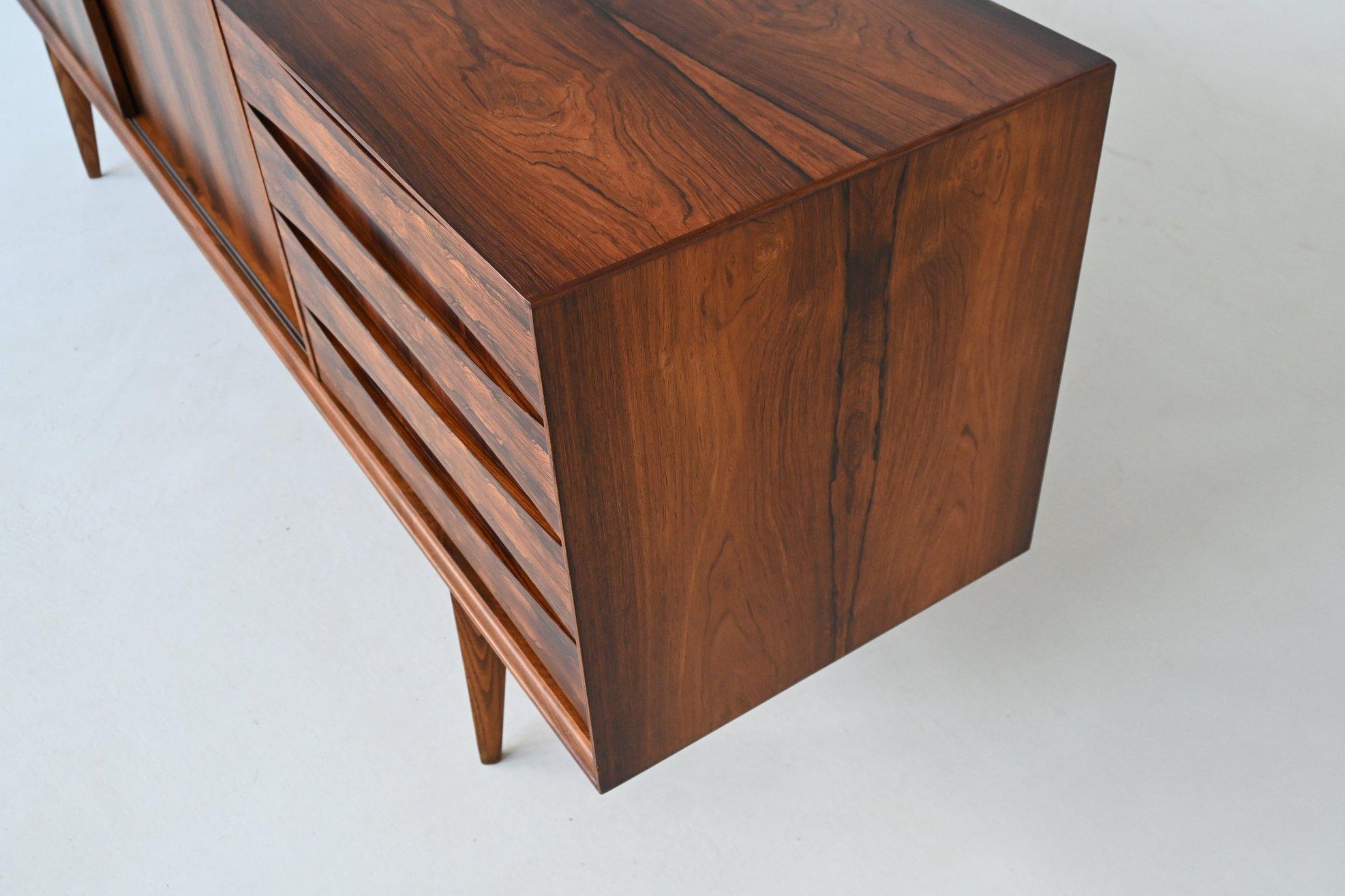 Oswald Vermaercke 'Paola' sideboard rosewood V Form Belgium 1960 For Sale 9