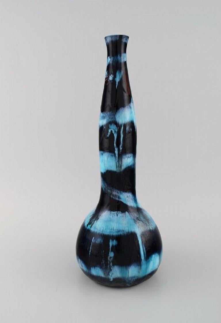Otello Rosa für Miracoli, Venezia, Große einzigartige Vase aus glasiertem Steingut (Moderne der Mitte des Jahrhunderts) im Angebot