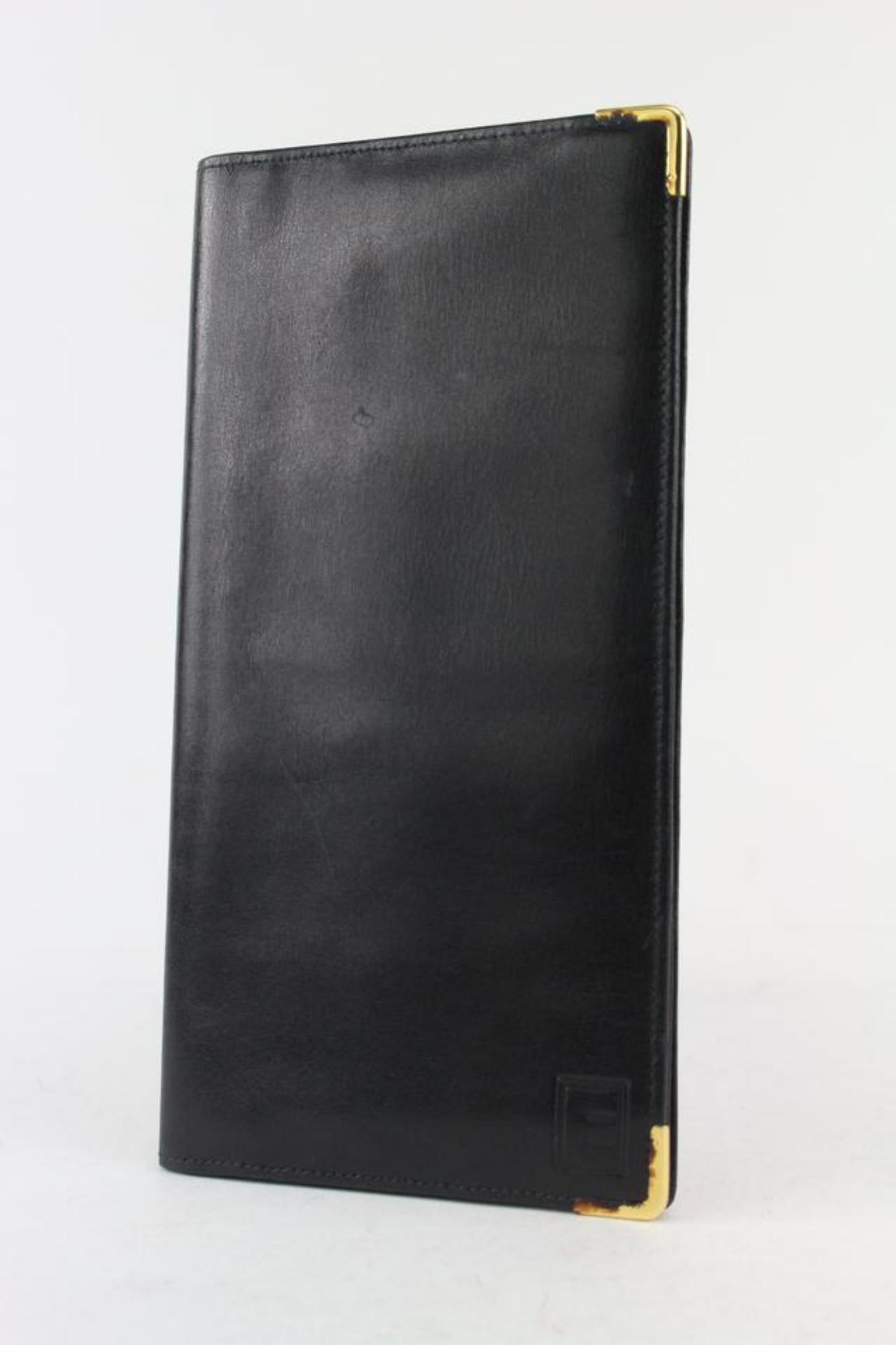 Other Fintex Black Leather Wallet 7F1026
Made In: England
Measurements: Length: 4 