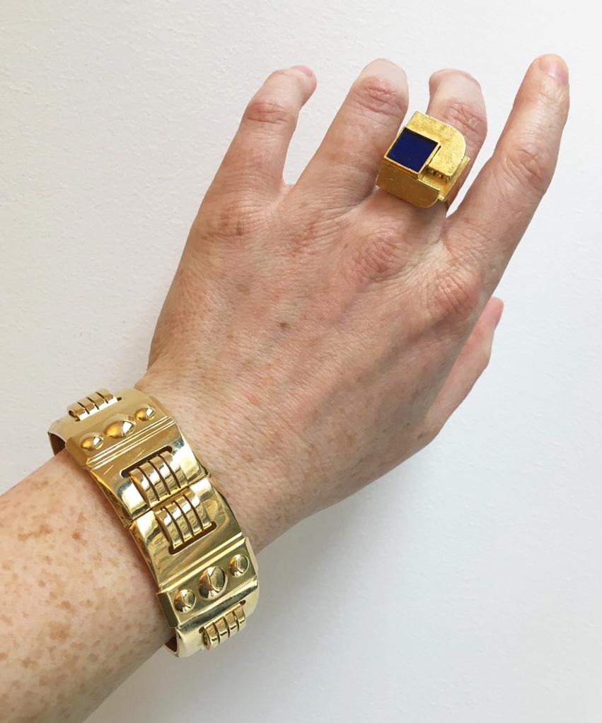 A one-of-a-kind lapis lazuli and 18 karat gold ring, by Othmar Zschaler (Swiss, b. 1930). Signed OZ, 750. Ring size 6. 

Internationally-awarded jeweler and sculptor Othmar Zschaler creates distinctive jewels that juxtapose soft finishes with