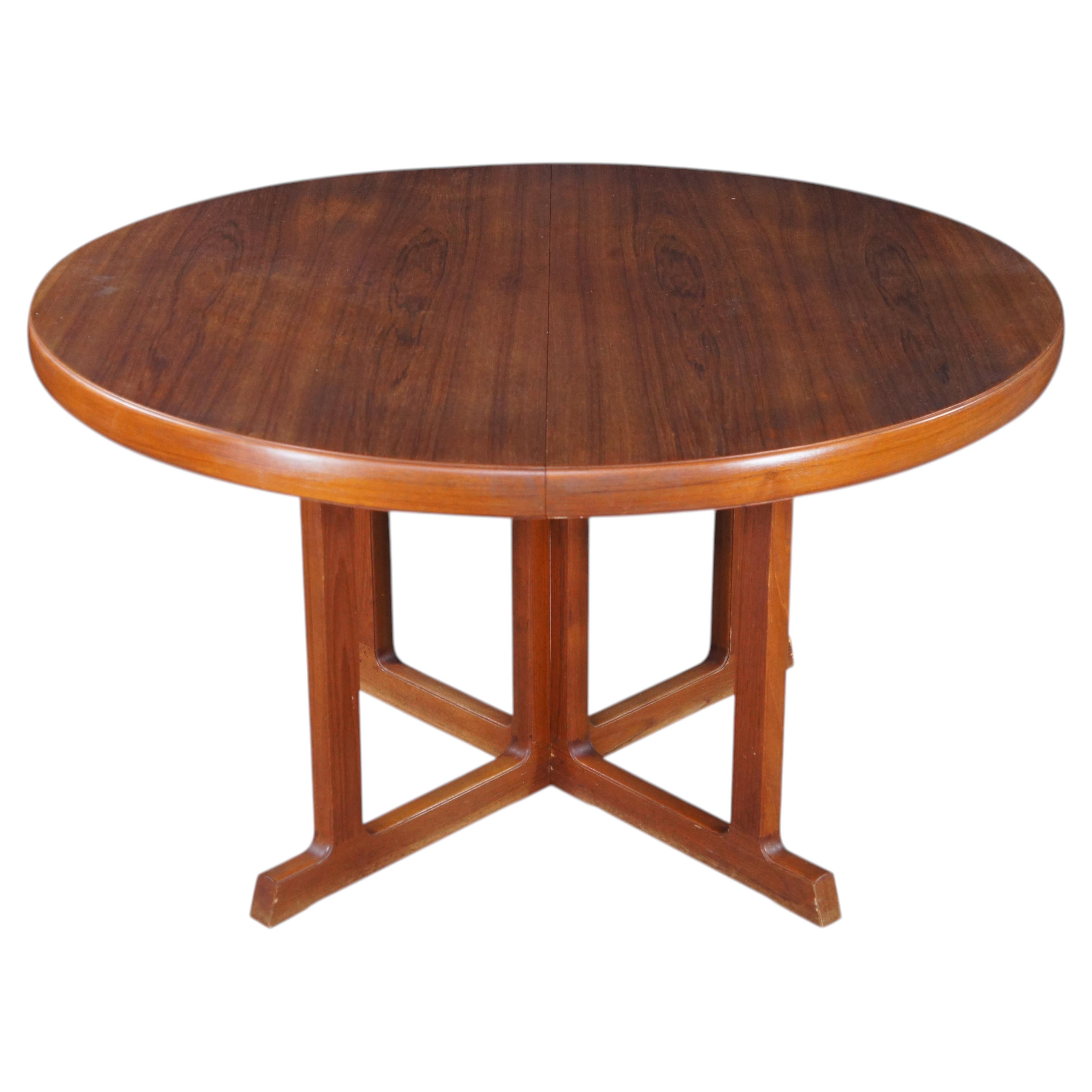 Mesa de comedor redonda extensible de teca escandinava danesa Otmar MCM