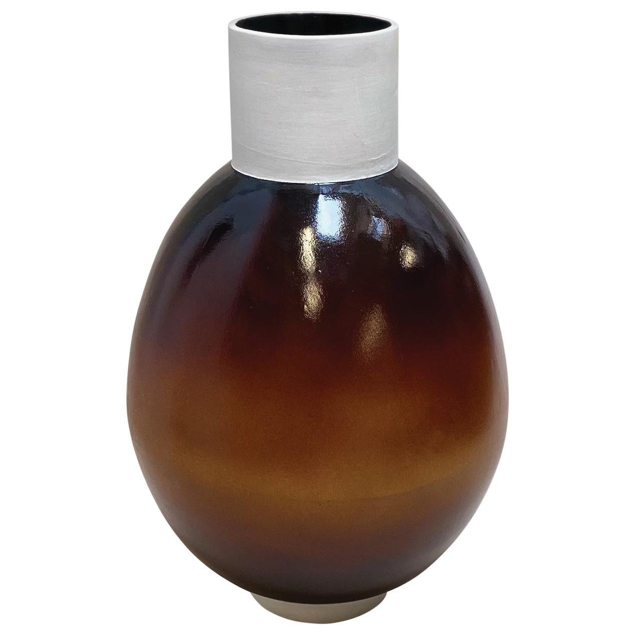 Ott Another Paradigmatic Handmade Ceramic Vase by Studio Yoon Seok-Hyeon For Sale