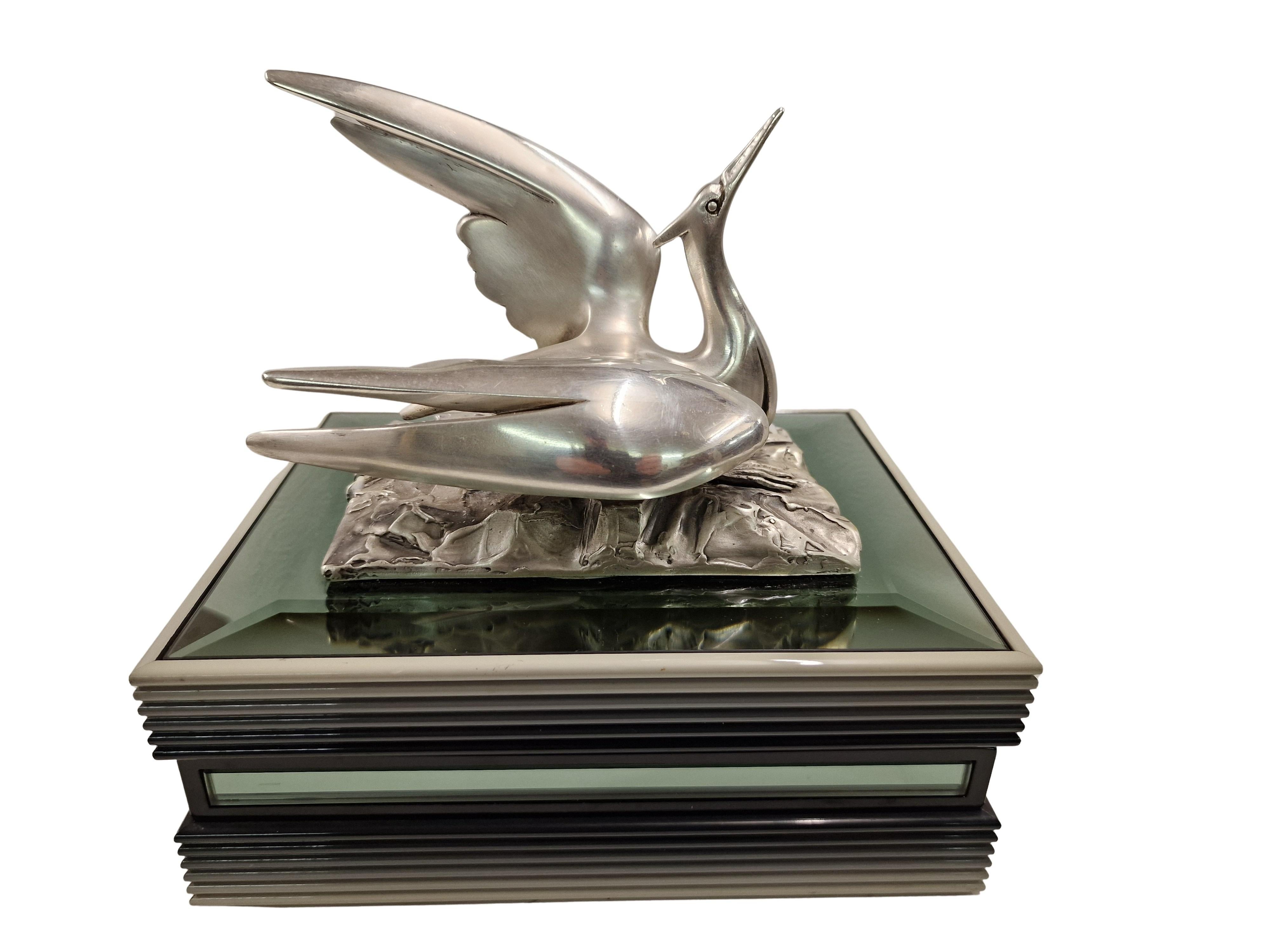 Caja con tapa de plata de ley italiana de mediados de siglo Ottaviani con grulla de pájaro, años 70 Moderno de mediados de siglo