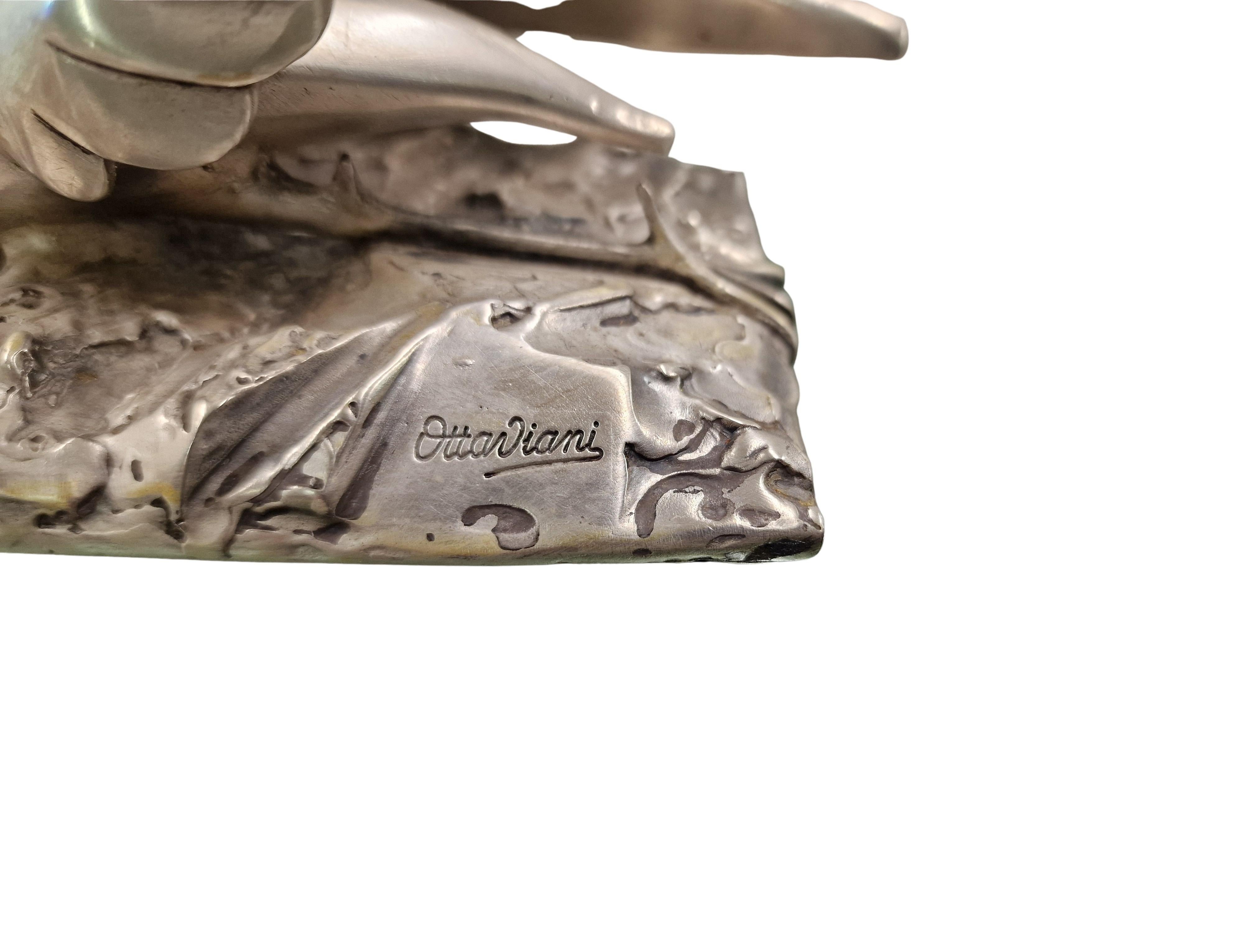 Caja con tapa de plata de ley italiana de mediados de siglo Ottaviani con grulla de pájaro, años 70 Plata esterlina