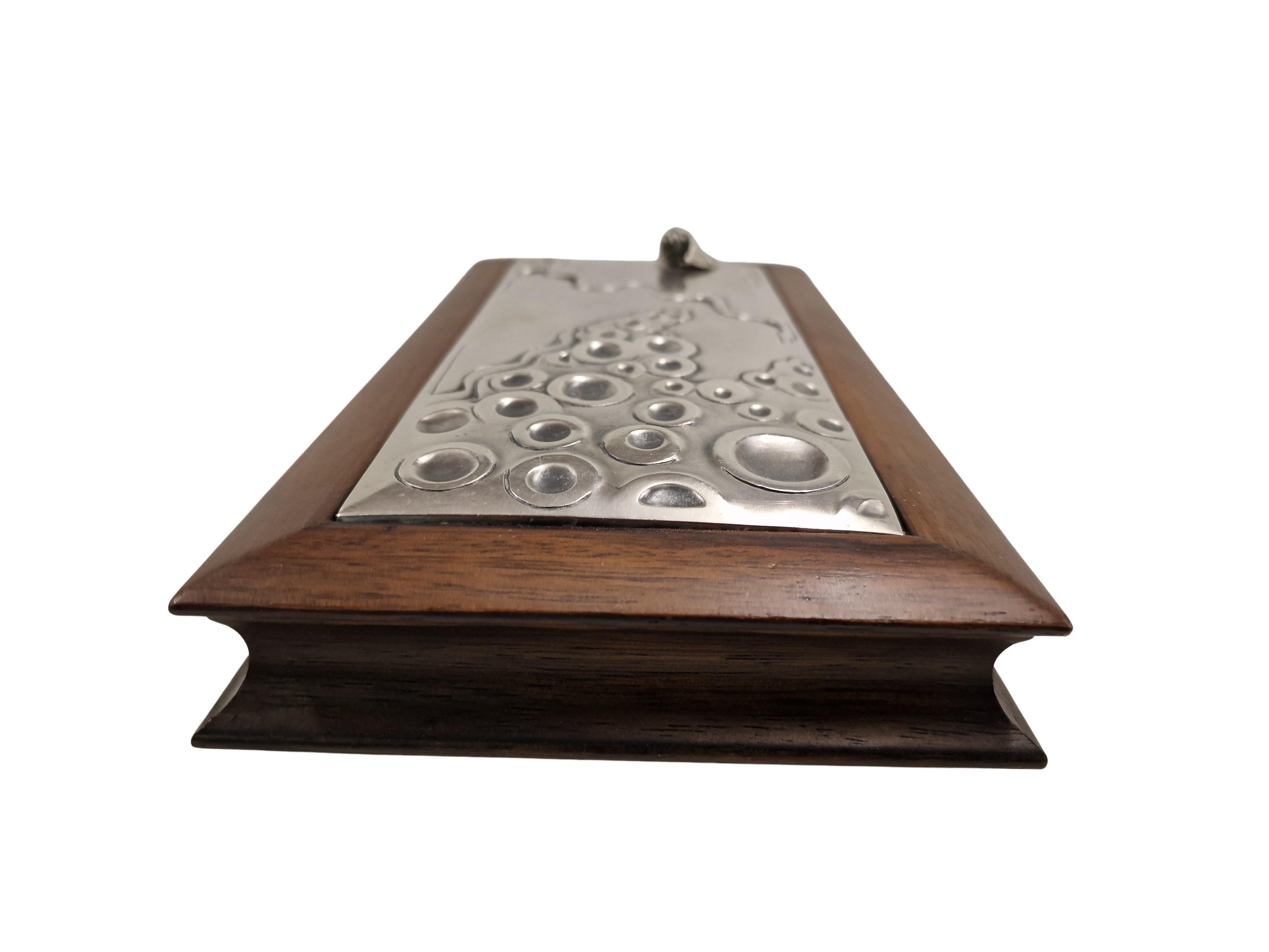 Ottaviani Italienische Sterlingsilber-Dose mit Deckel und Muscheldekor, 1960er Jahre im Zustand „Gut“ im Angebot in Wien, AT