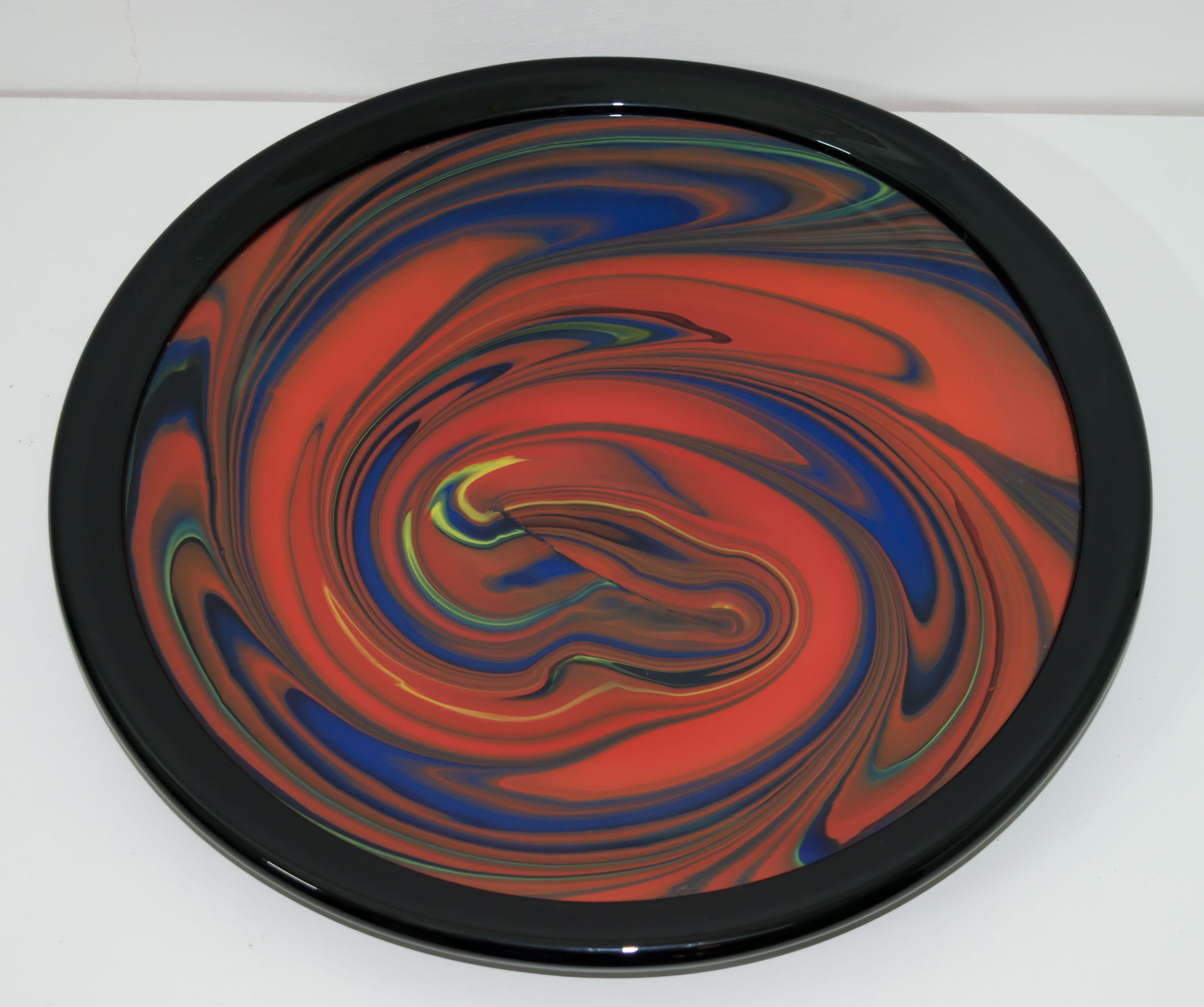 Murano glass plate designed by Ottavio Missoni and produced by Arte Vetro Murano in the 1980s.

