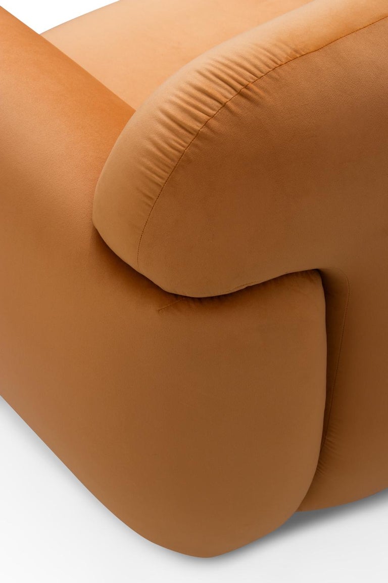 Otter Single Sofa in Cotton Velvet and Matte Finish Base For Sale at