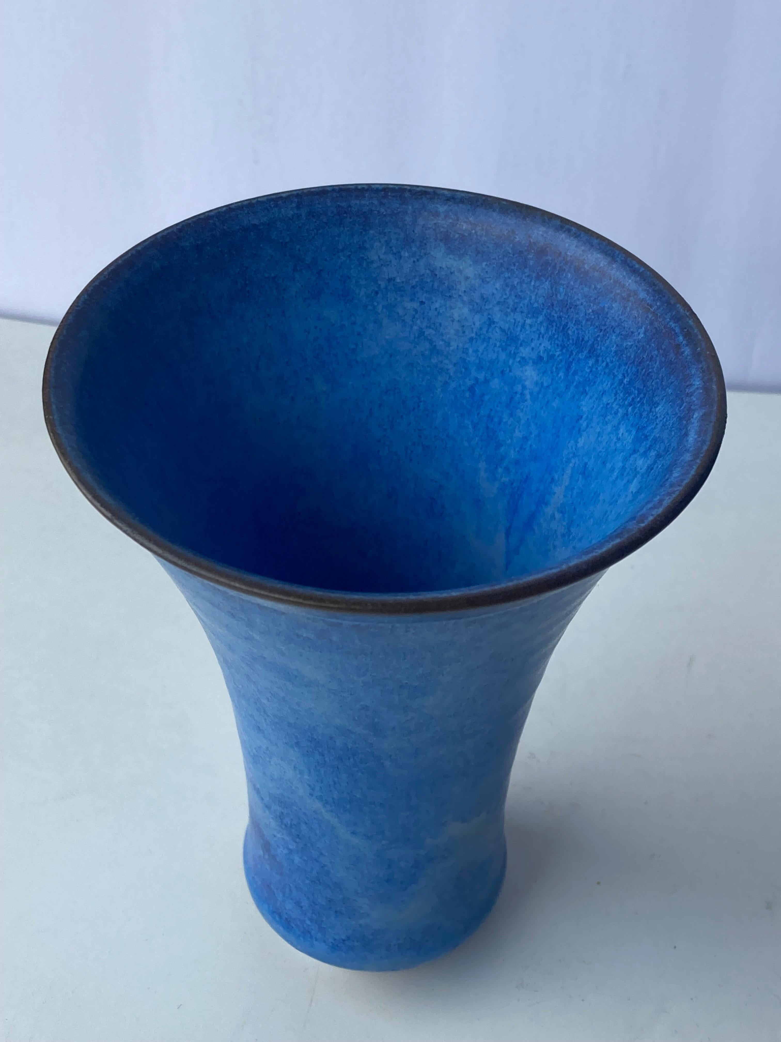 American Otto and Gertrud Natzler Ceramic / Pottery, Blue Glaze, Vase, Signed