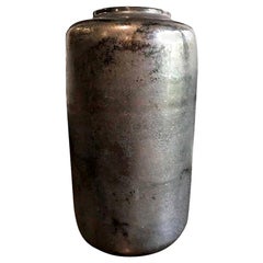 Vase mit metallisch schwarzer kristalliner Glasur und Papieretikett von Otto und Gertrud Natzler