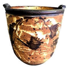Olla de seis cabezas de pájaro del monumental Studio Pottery firmada por Otto and Vivika Heino