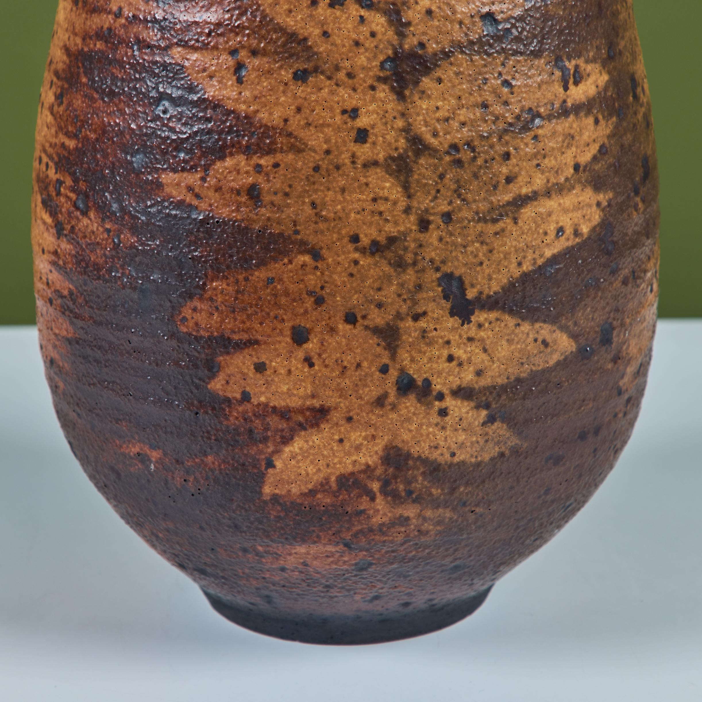 Vaso di Studio Pottery di Otto and Vivika Heino in vendita 2