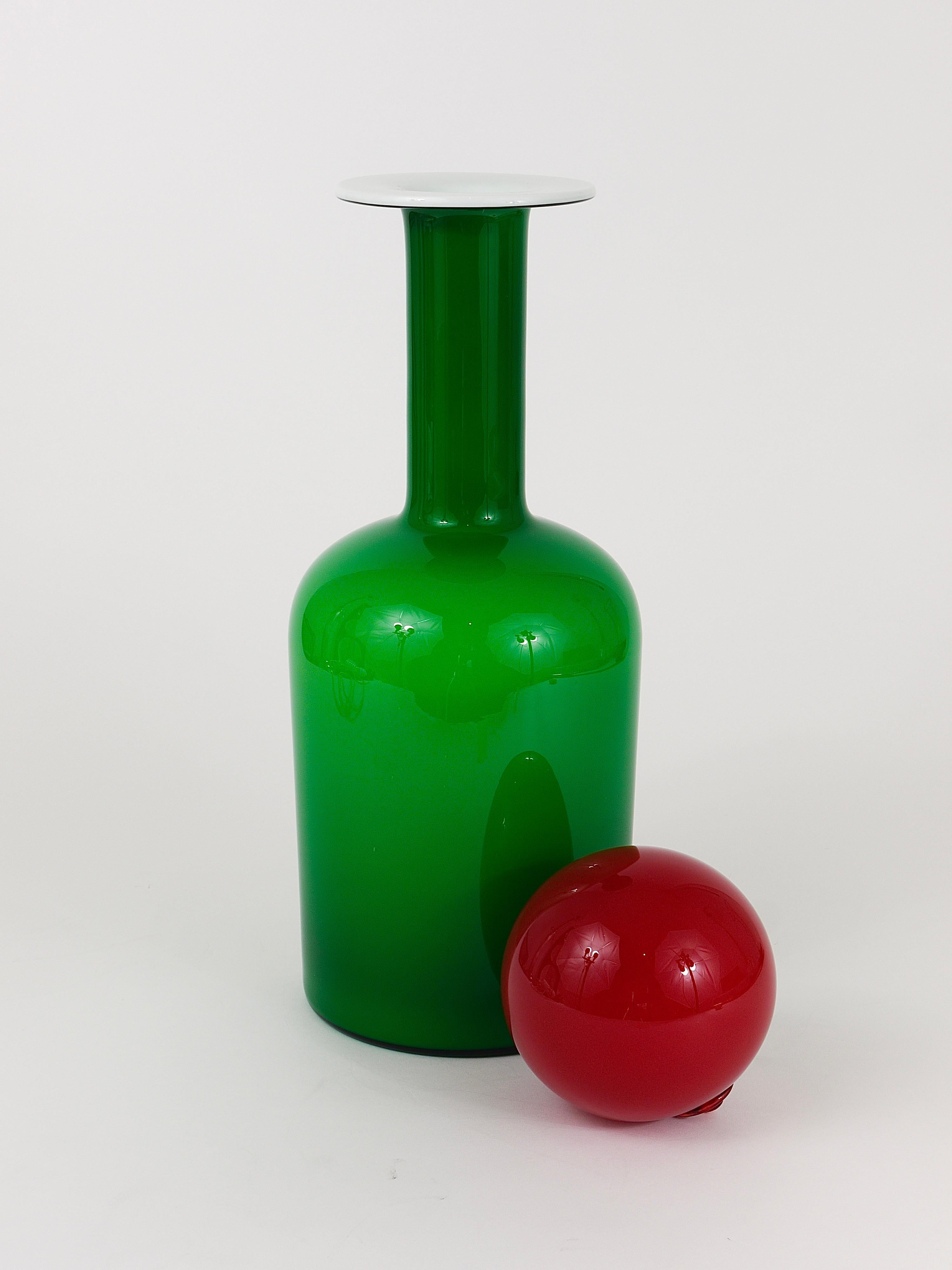 Otto Bauer Gulvase Green and Red Bottle Vase, Holmegaard Kastrup, 1960s 4