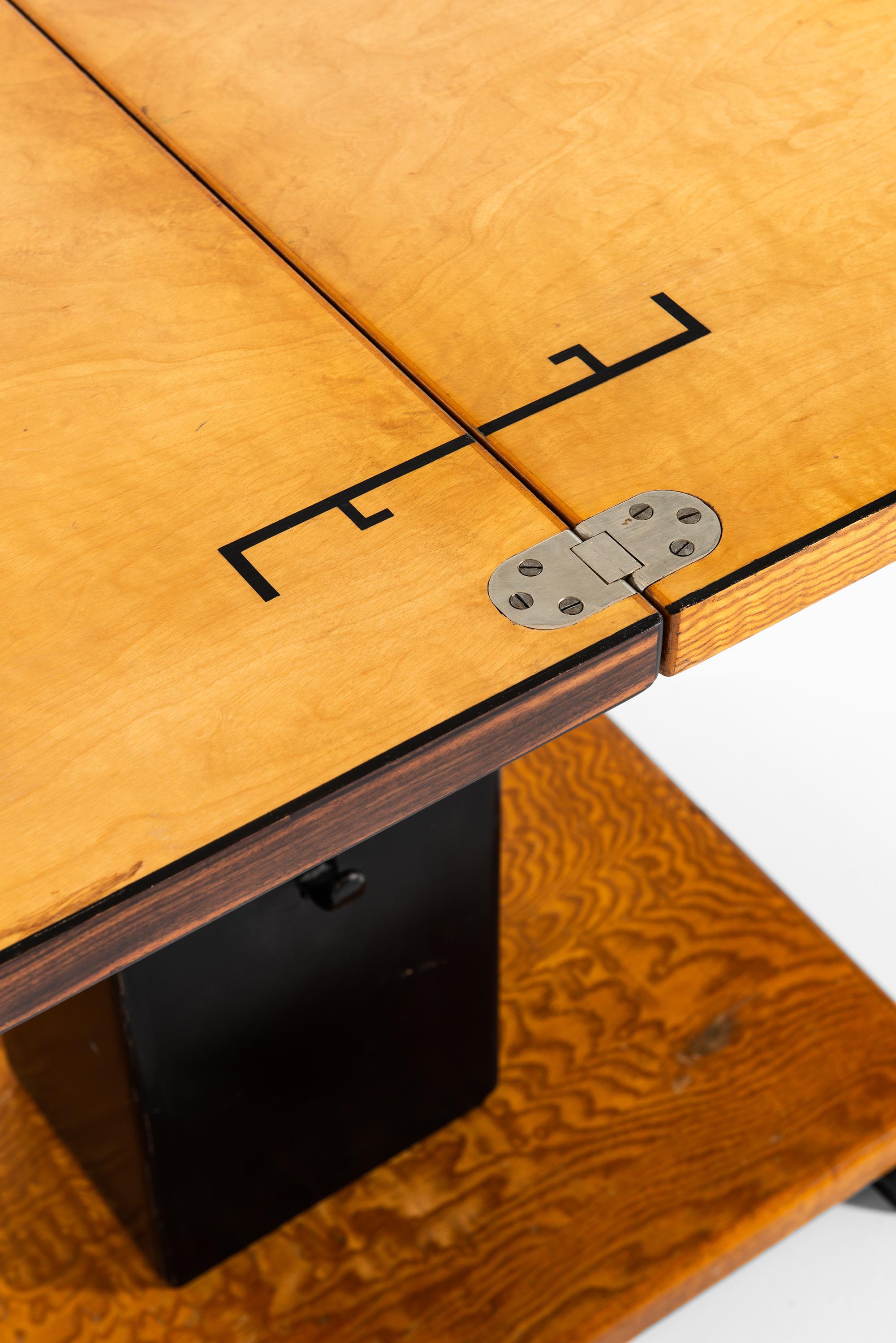 Acier Table modèle idéal de Otto & Bo Wretling produit par Otto Wretling en Suède en vente