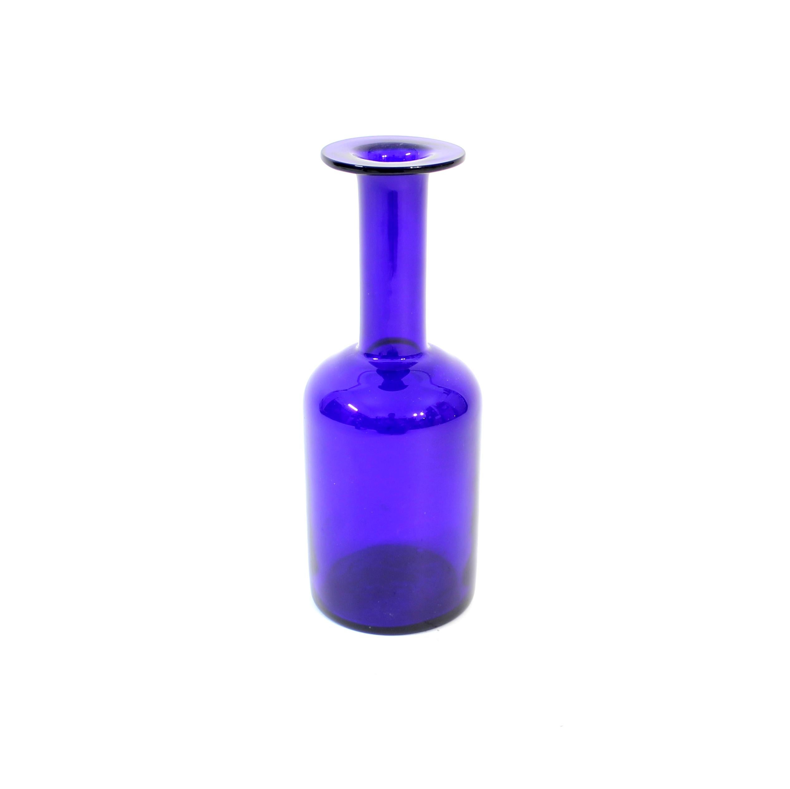 20th Century Otto Brauer, blue glass vase for Holmegaard, 1960s For Sale