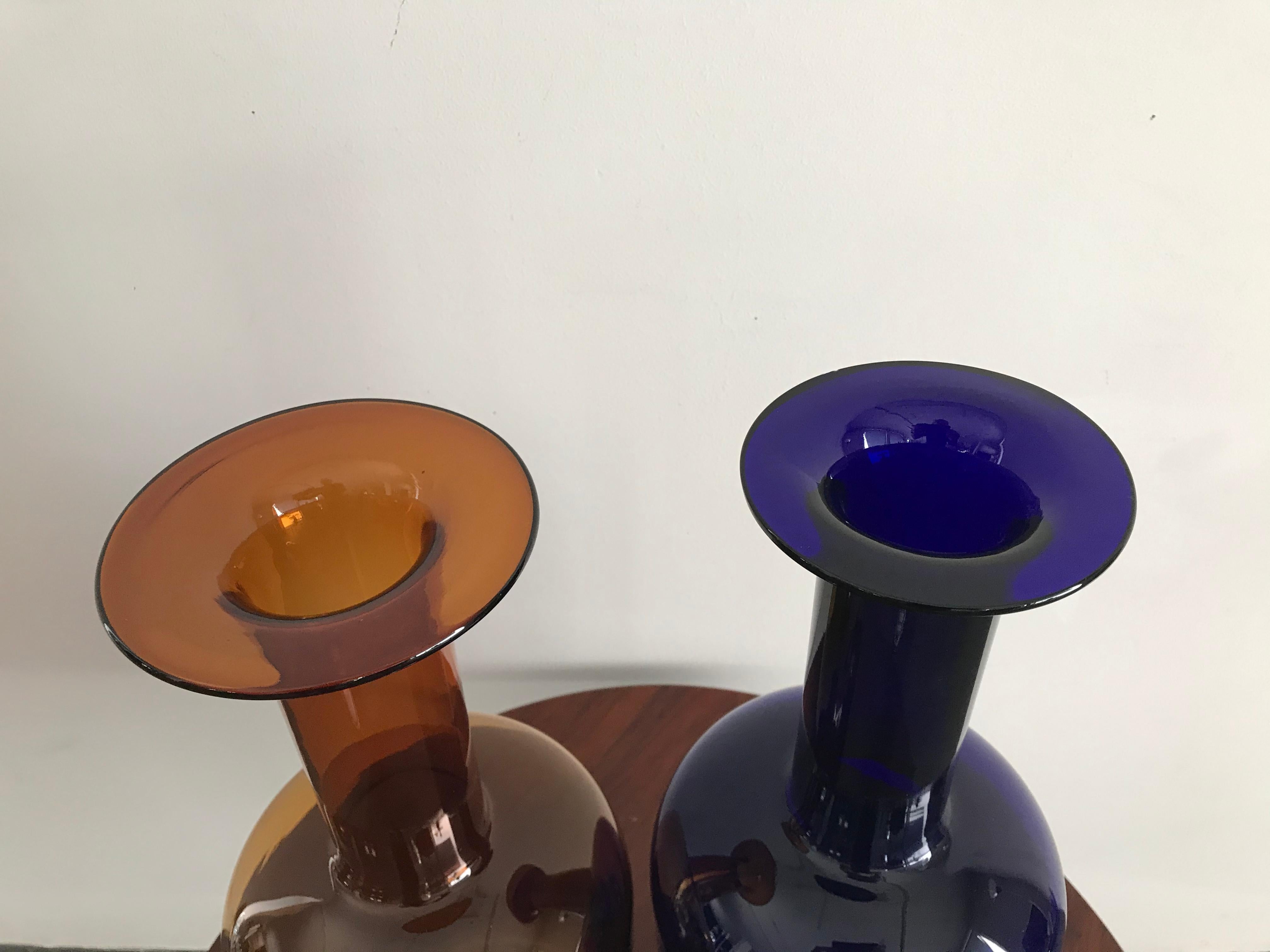Set of two big iconic glass Scandinavian Holmegaard Kastrup gulvases designed by Otto Brauer, made in Denmark 1960s, extra large sizes.

Please note that the vases are original of the period and this shows normal signs of age and use.
 