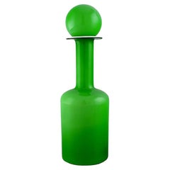 Otto Brauer pour Holmegaard. Grand vase/bouteille rare en verre d'art vert clair