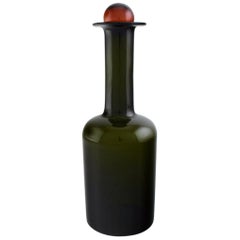 Otto Brauer for Holmegaard, Large Vase / Bottle in Green Art Glass with Red Ball