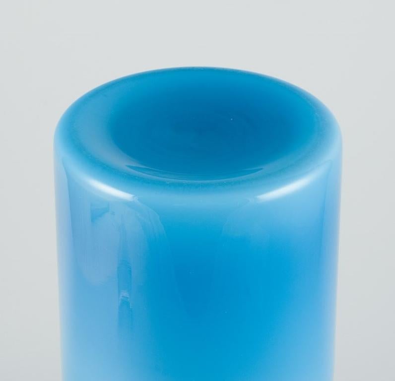 Mid-20th Century Otto Brauer for Holmegaard. Vase/bottle in turquoise mouth-blown art glass. For Sale