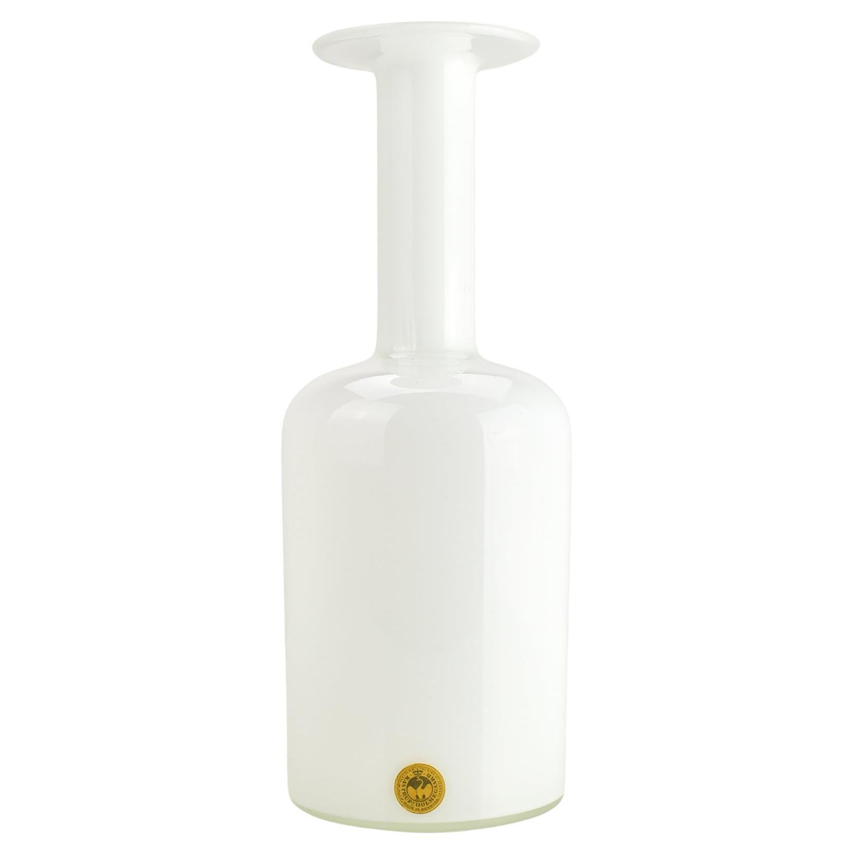 Otto Brauer für Holmegaard Vase aus weißem Überfangglas Gulvase Gul 1960er Jahre Dänemark im Angebot