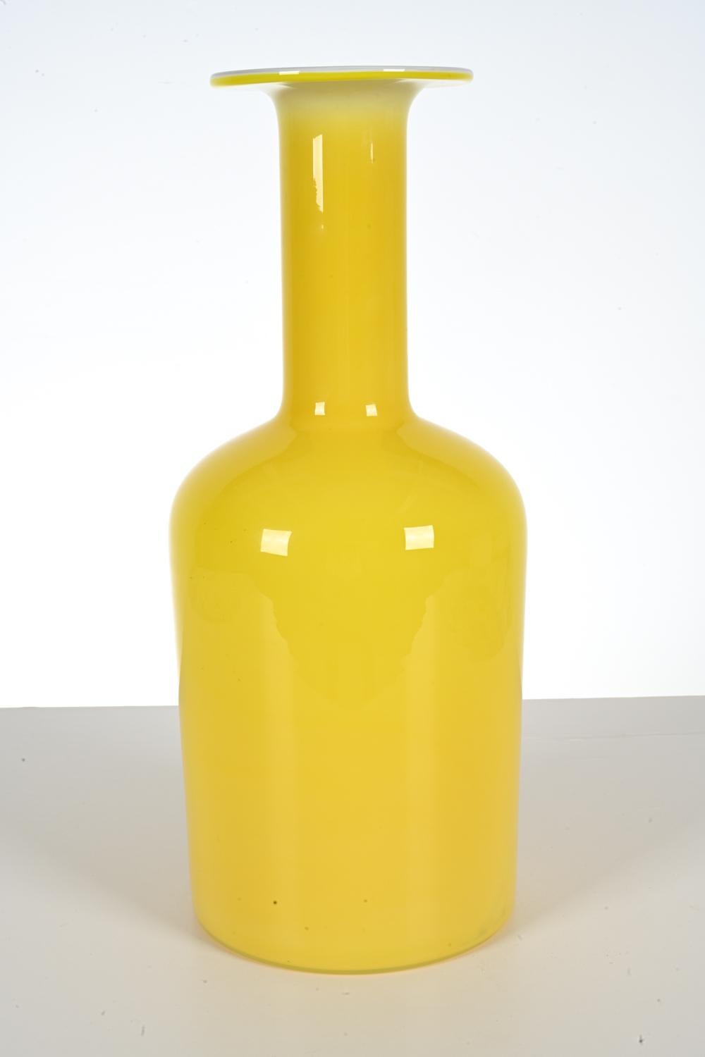Otto Brauer for Holmegaard Yellow Cased Glass Vase, Large Size For Sale 2
