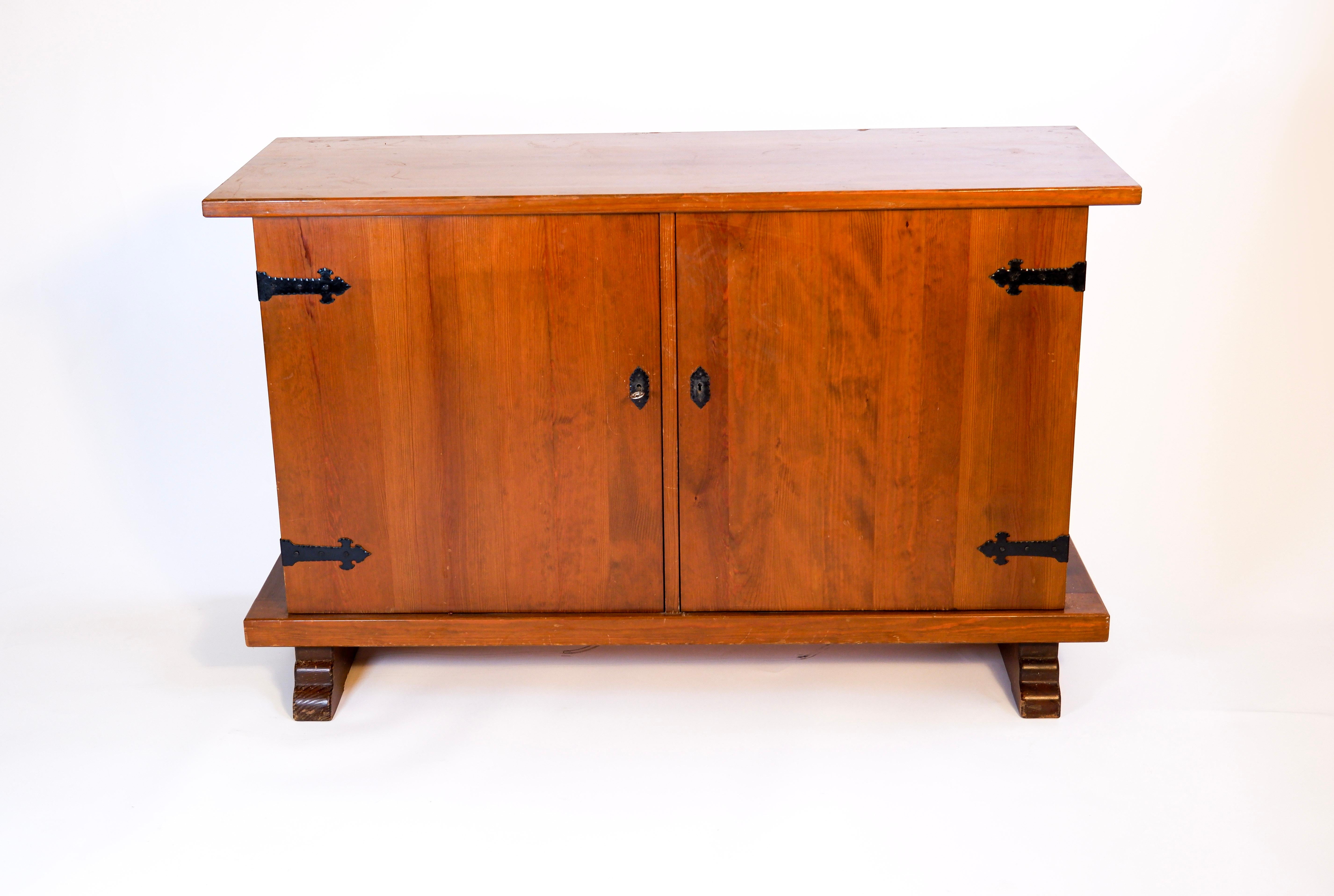 Buffet d'Otto Dahlin pour Abymobel fabrik vers 1940. Suède en vente 1