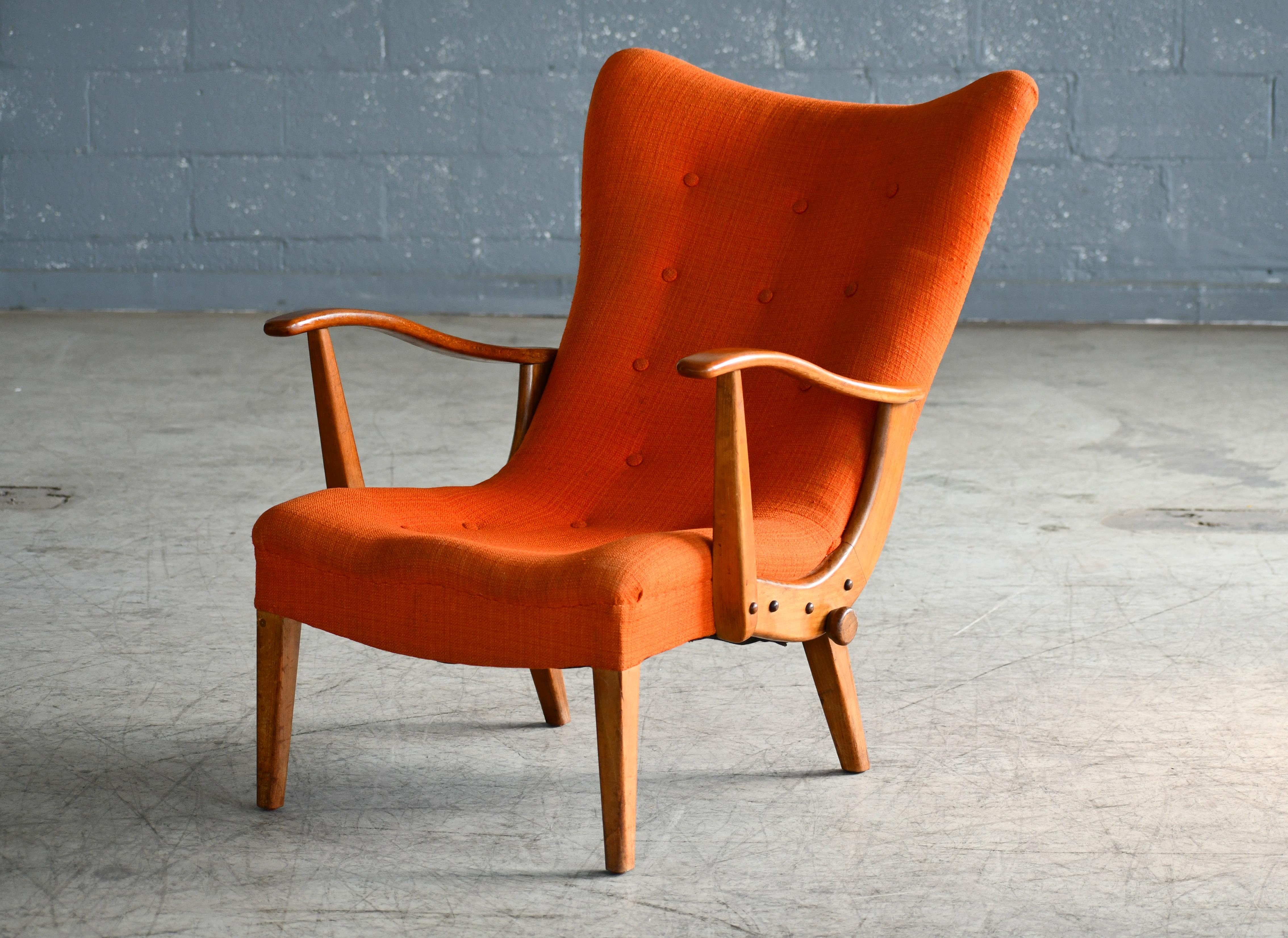 Rare and unusual reclining lounge chair made from beechwood - this example made approx. 1950s presumably by cabinetmaker Otto Færge. Otto færge was a cabinetmaker that also was his own retailer with a big store in central Copenhagen in the 1940s.