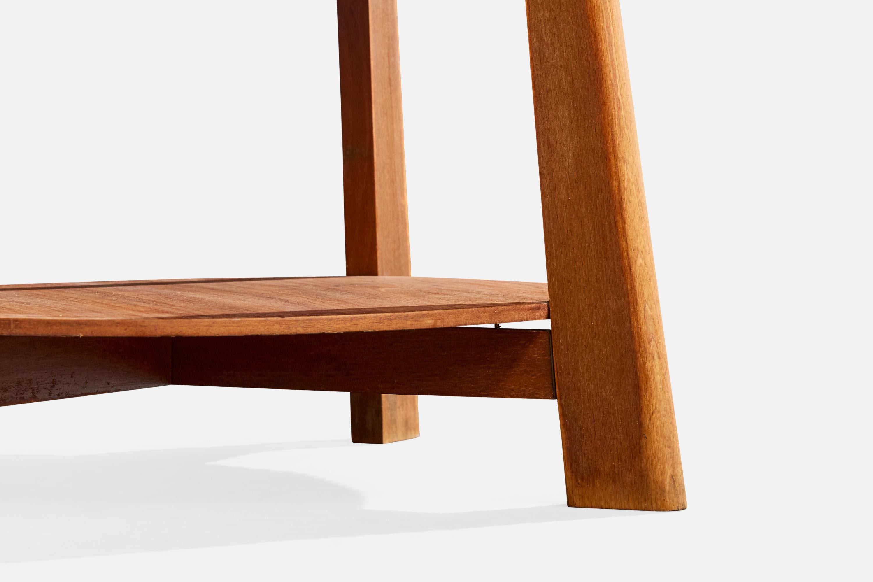 Otto Færge, Mesa baja, Roble, Cuero, Dinamarca, años 40 en venta 4