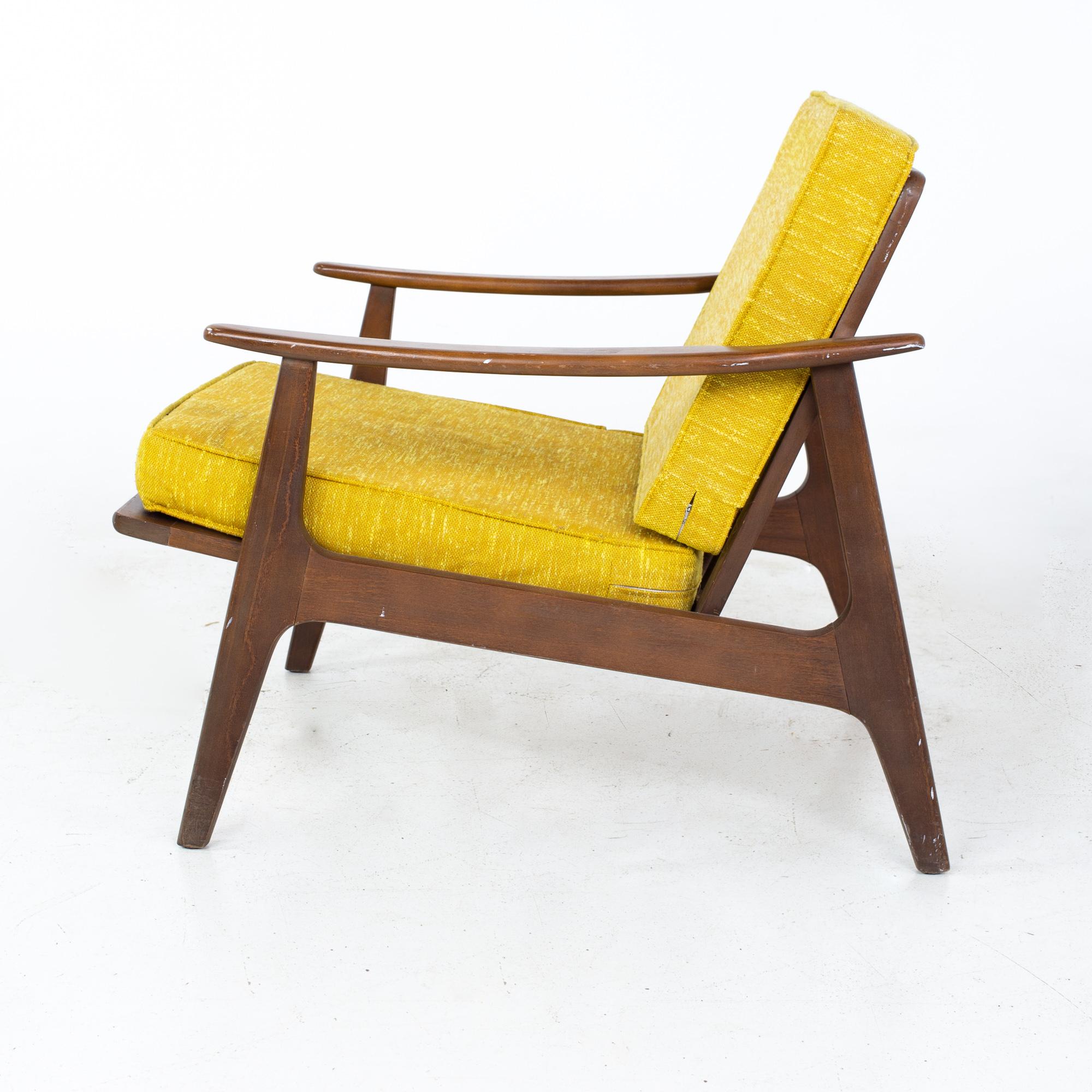Otto Gerdau Mid Century Italian Walnut Lounge Chairs, a Pair 1