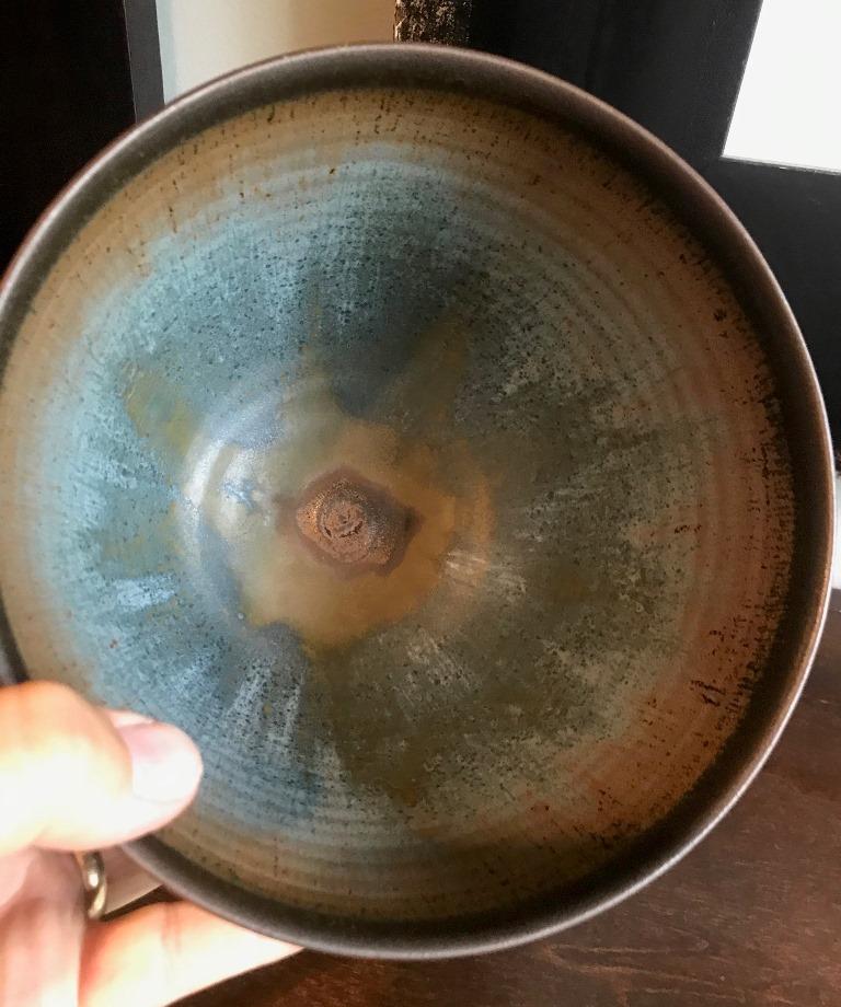 Hand-Crafted Otto & Gertrud Natzler Green Brown Glazed Mid-Century Large Footed Bowl Vase For Sale