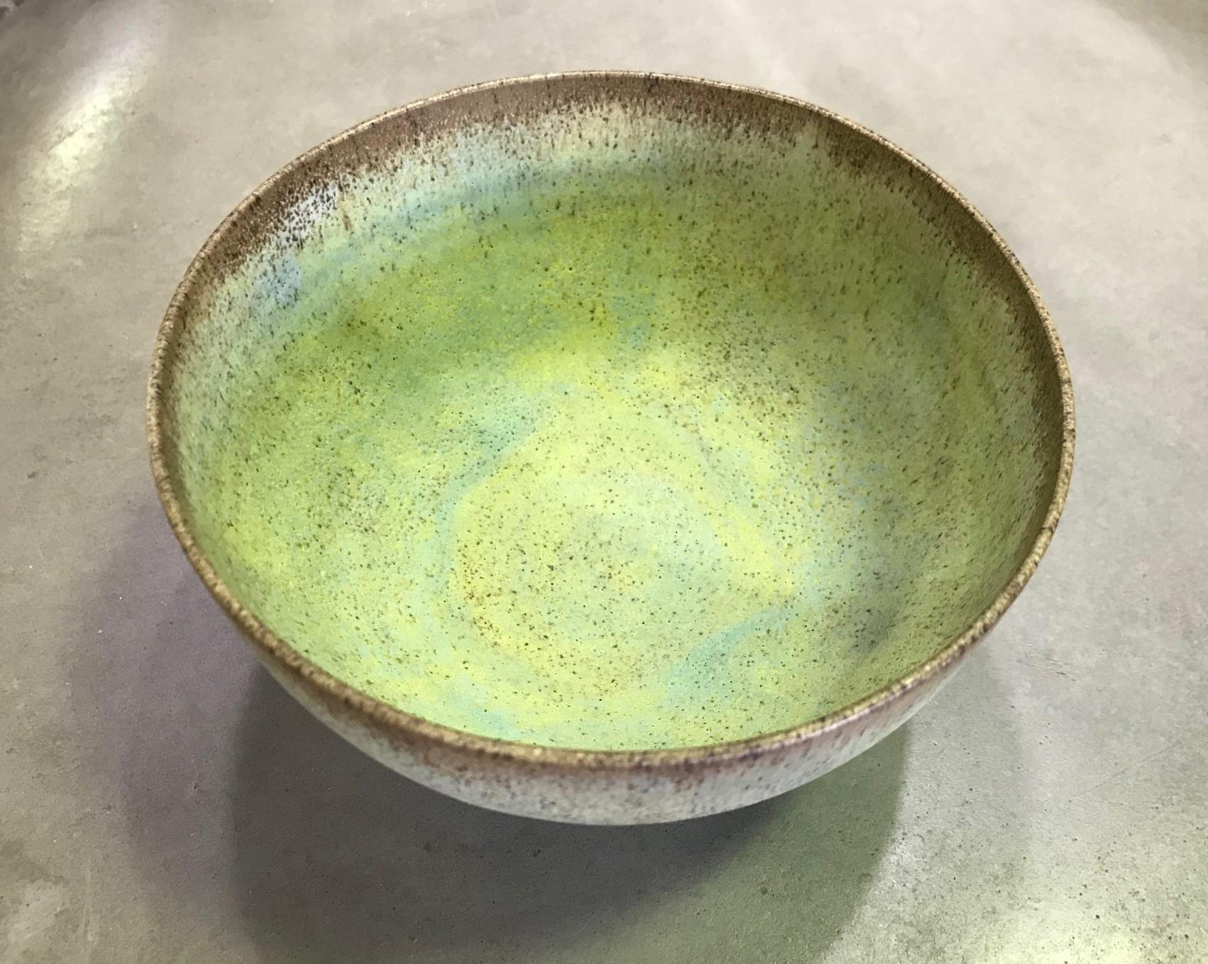 American Otto & Gertrud Natzler Signed Volcanic Crater Glazed Midcentury Bowl, circa 1940